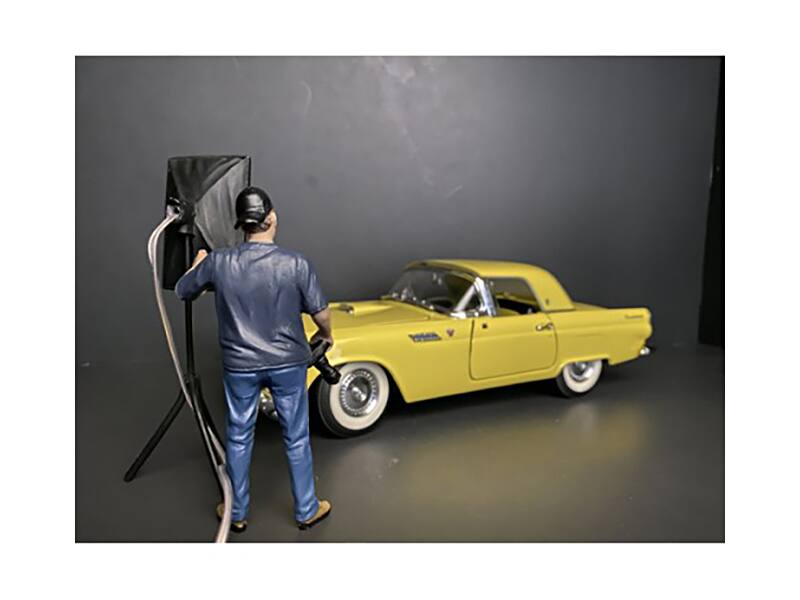 Alt View 2. American Diorama - "Weekend Car Show" Figurine V for 1/24 Scale Models by American Diorama.
