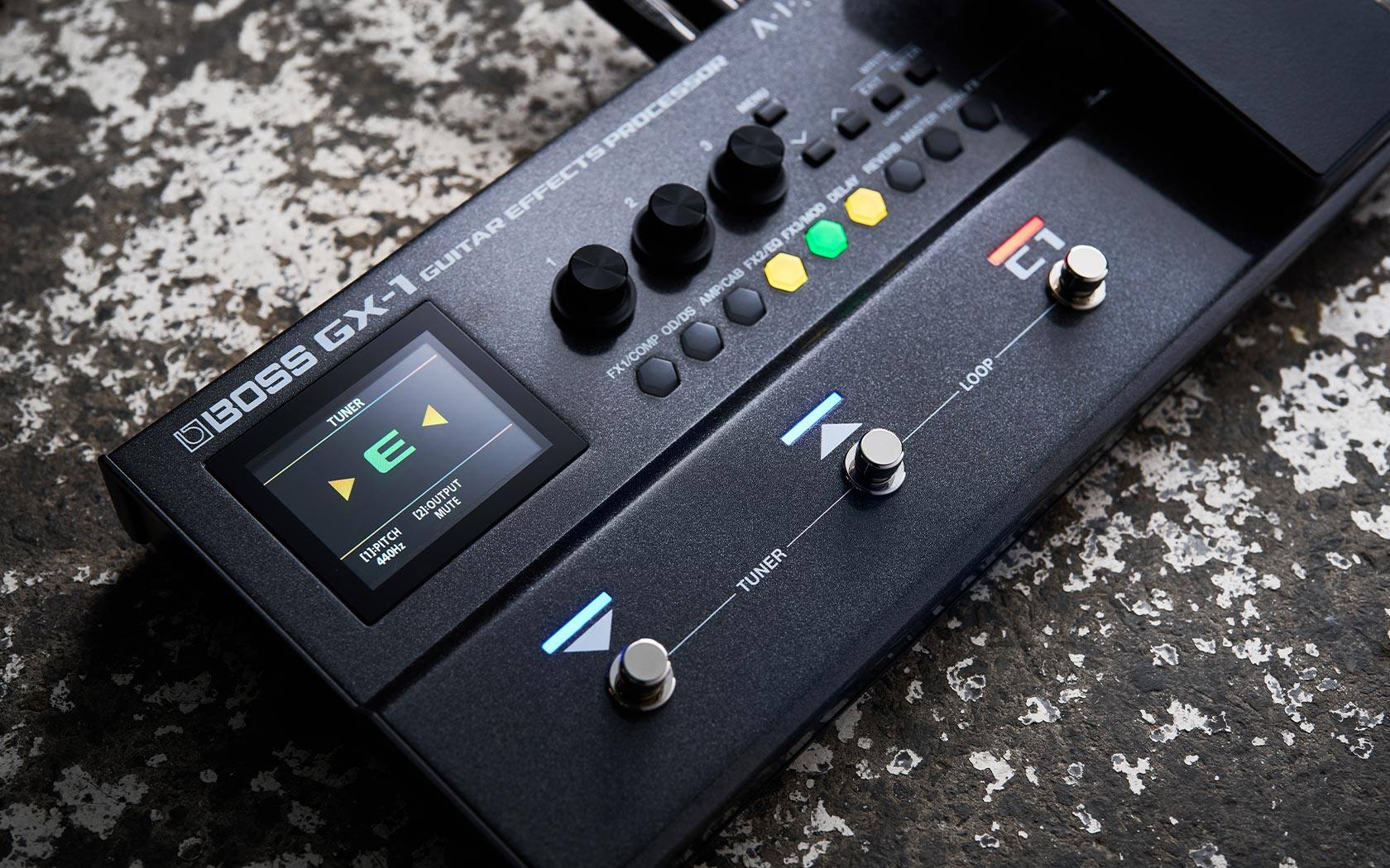 PROC 3 MASTER REVERB EFFECTS 2 FX3/MOD DELAY  
GUITAR FX2/EQ 1 AMP/CAB  
GX-1 OD/DS  
FX1/COMP  
BOSS LOOP TUNER  
E [2]: OUTPUT MUTE  
CH [1]: PIT 440Hz TUNER