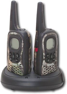 Front Standard. Uniden - FRS/GMRS 8-Mile, 2-Way Radios with Charger (Pair) - Mossy Oak Camo.