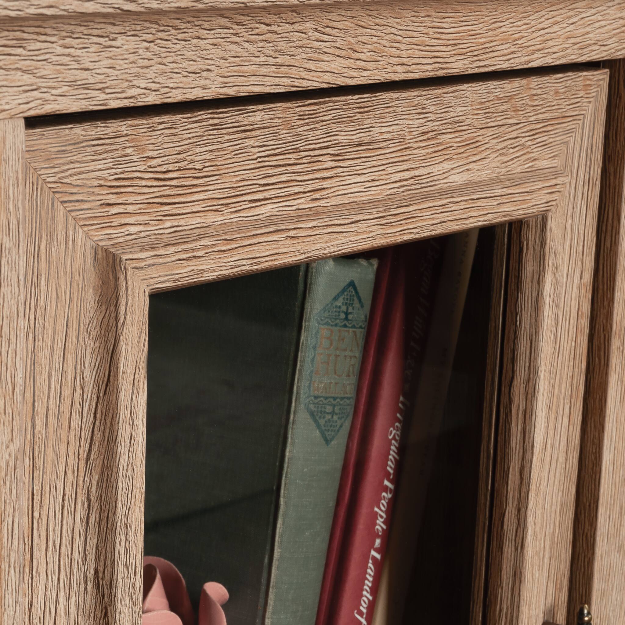 BEN HUR  
HUR  
WALLACE  
Regular People  
Landorf