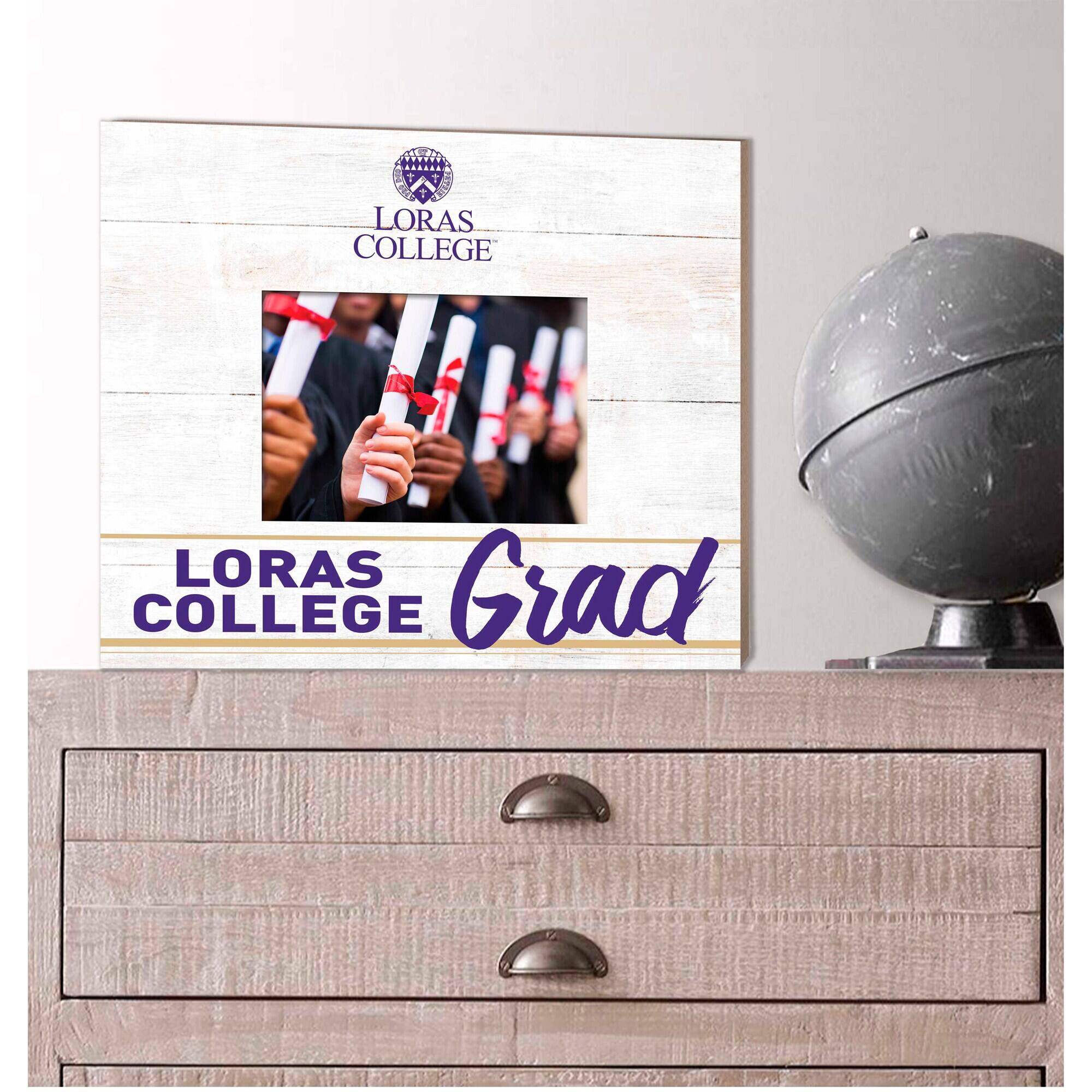 LORAS COLLEGE Grad