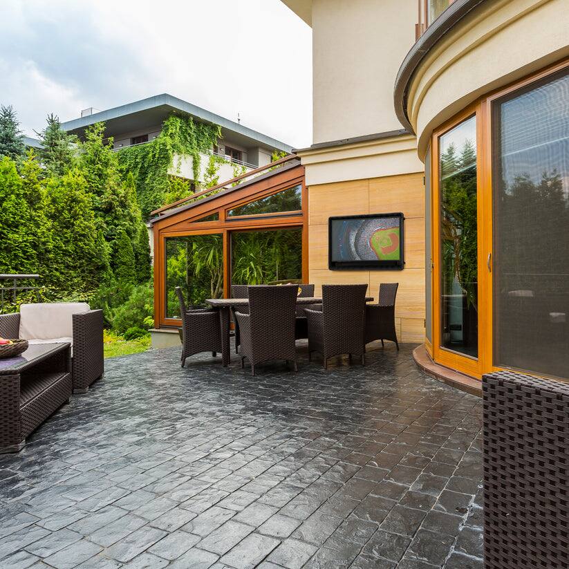 Left. Storm Shell - Storm Shell Entertainment Series 55" Outdoor TV Enclosure - Black.