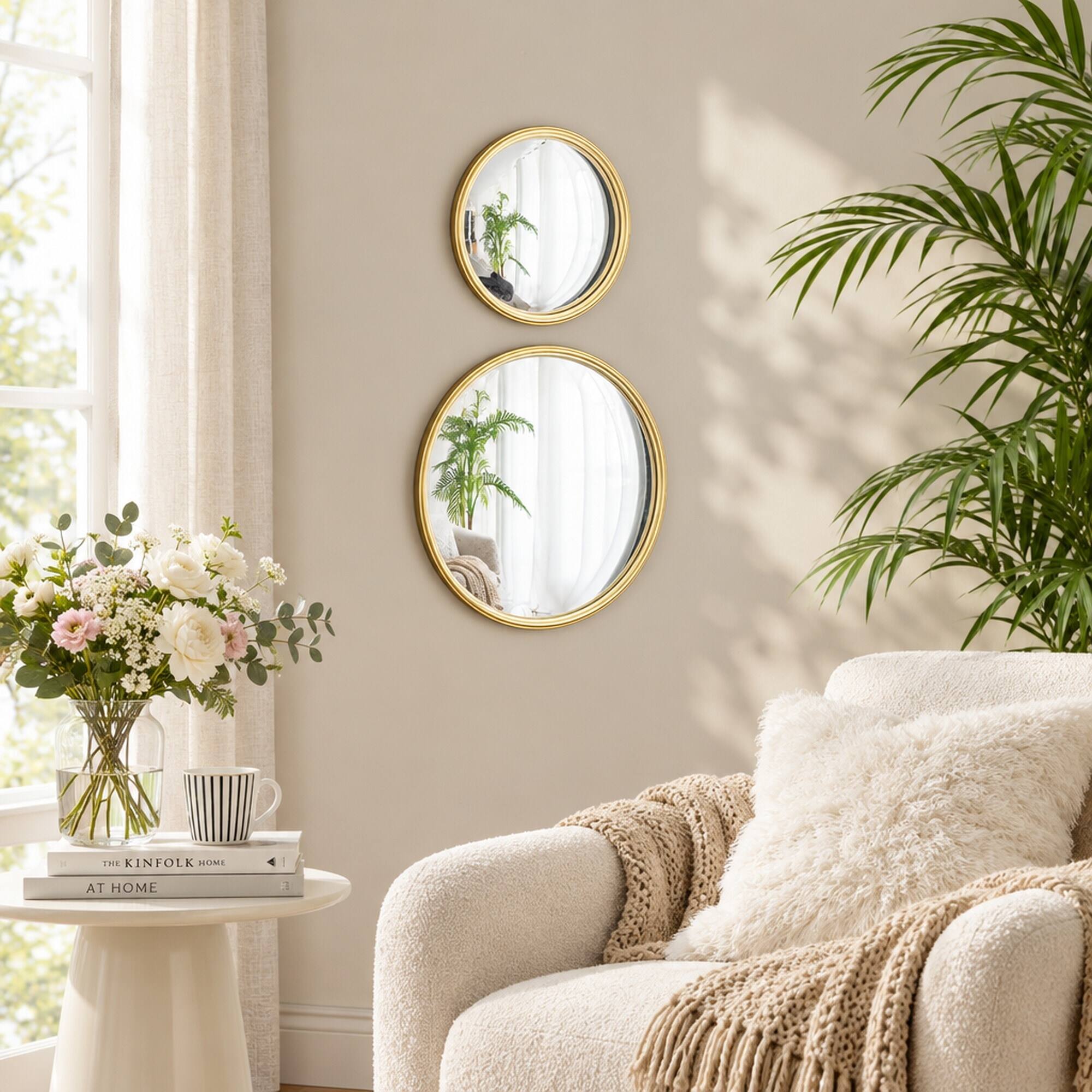 THE KINFOLK HOME  
AT HOME
