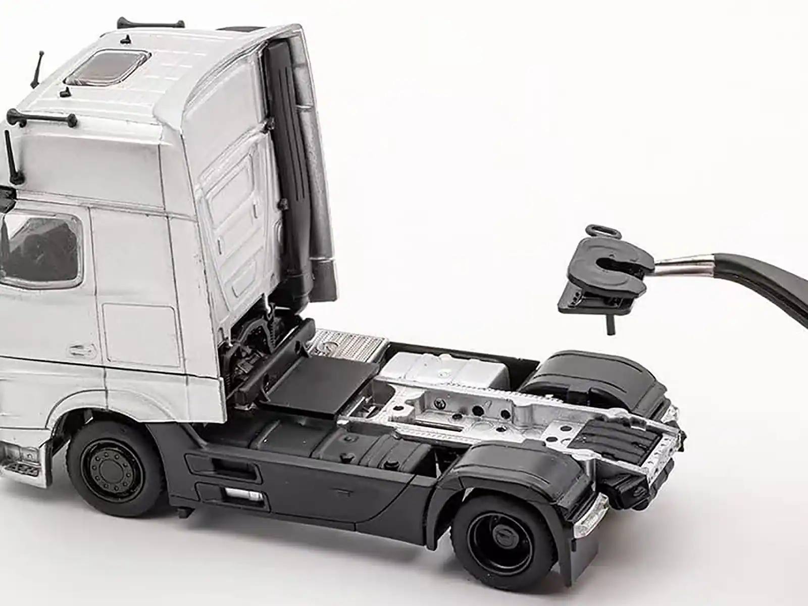 Alt View 2. GCD - Mercedes-Benz Actros Auto Transporter White 1/64 Diecast Model by GCD.
