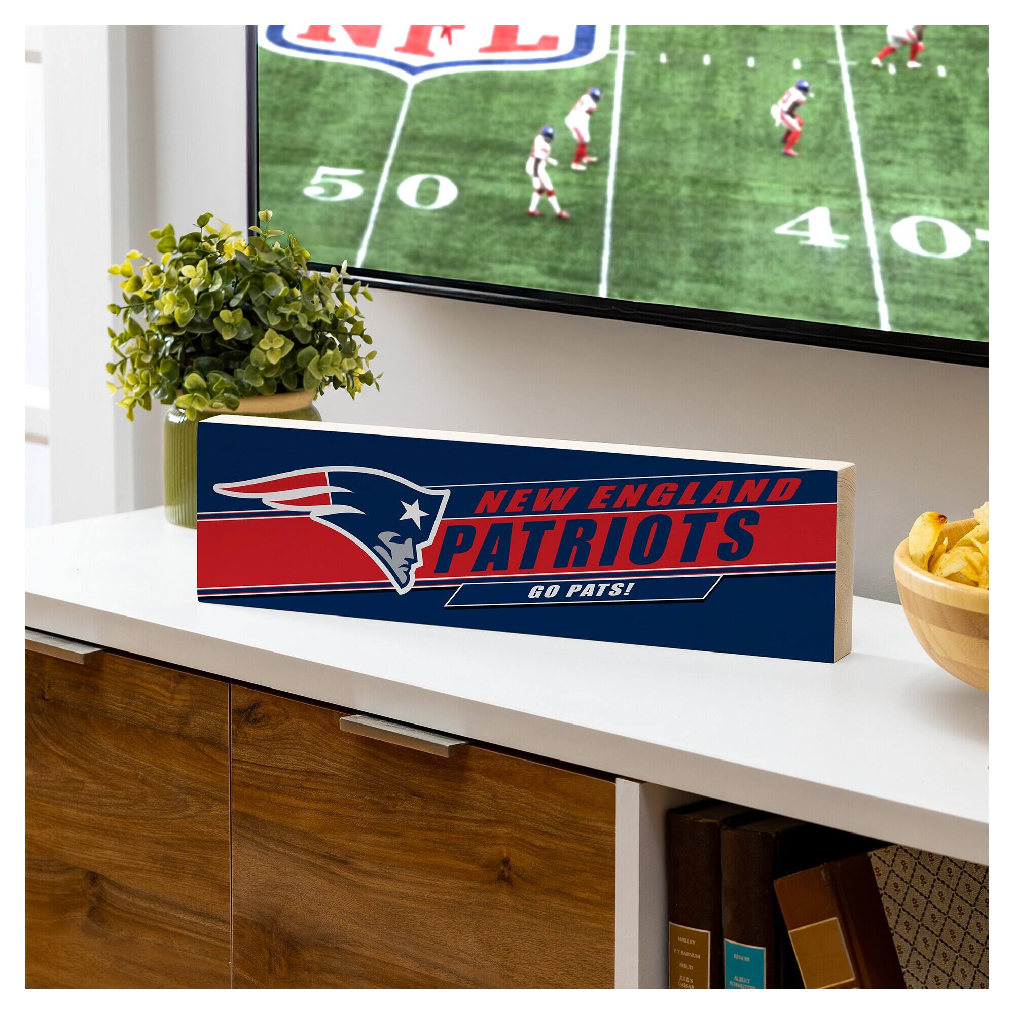 NEW ENGLAND PATRIOTS  
GO PATS!