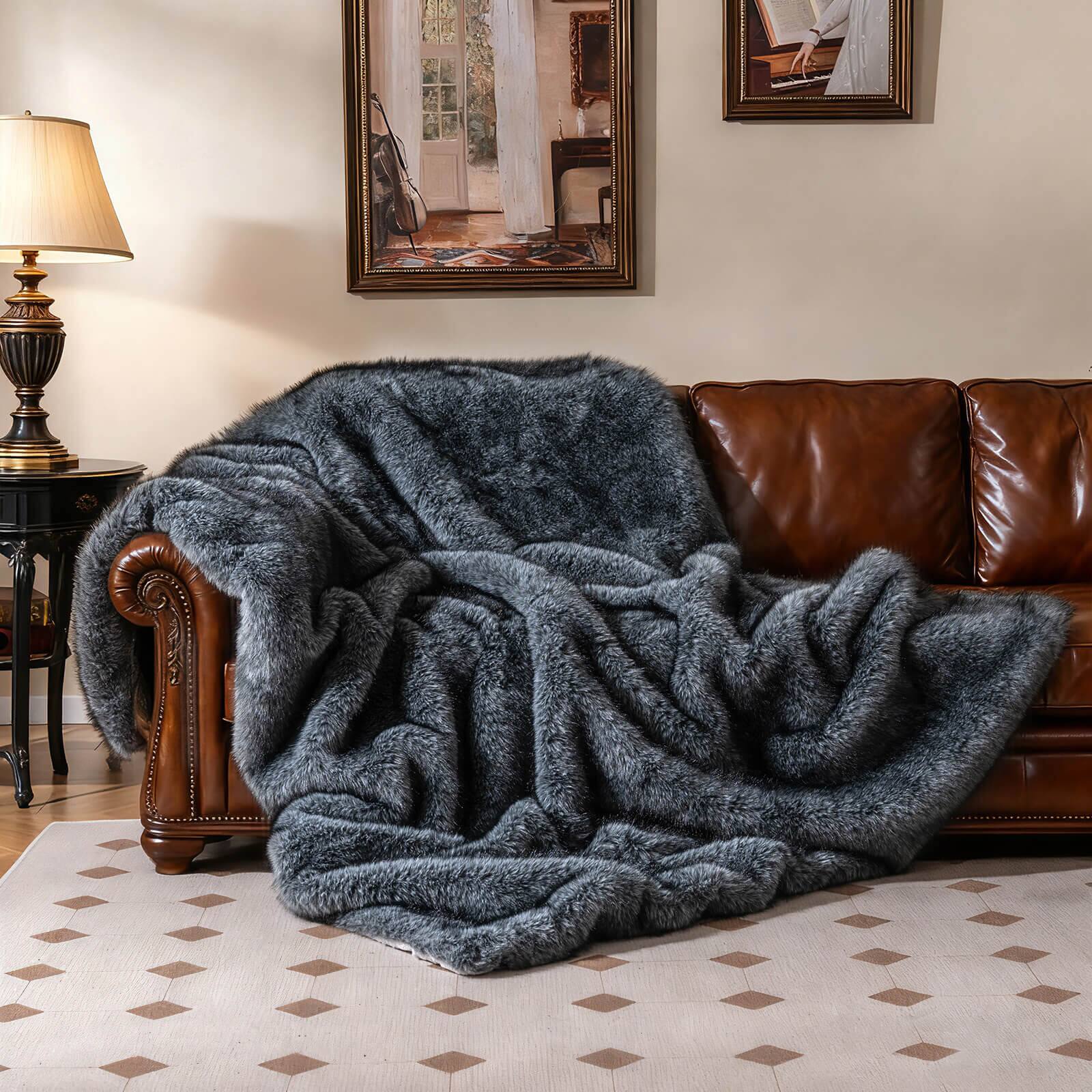 Alt View 1. Costway - Costway Fluffy Faux Fur Throw Blanket 740GSM Soft Fuzzy Luxury Faux Wolf Fur Blanket - Gray.