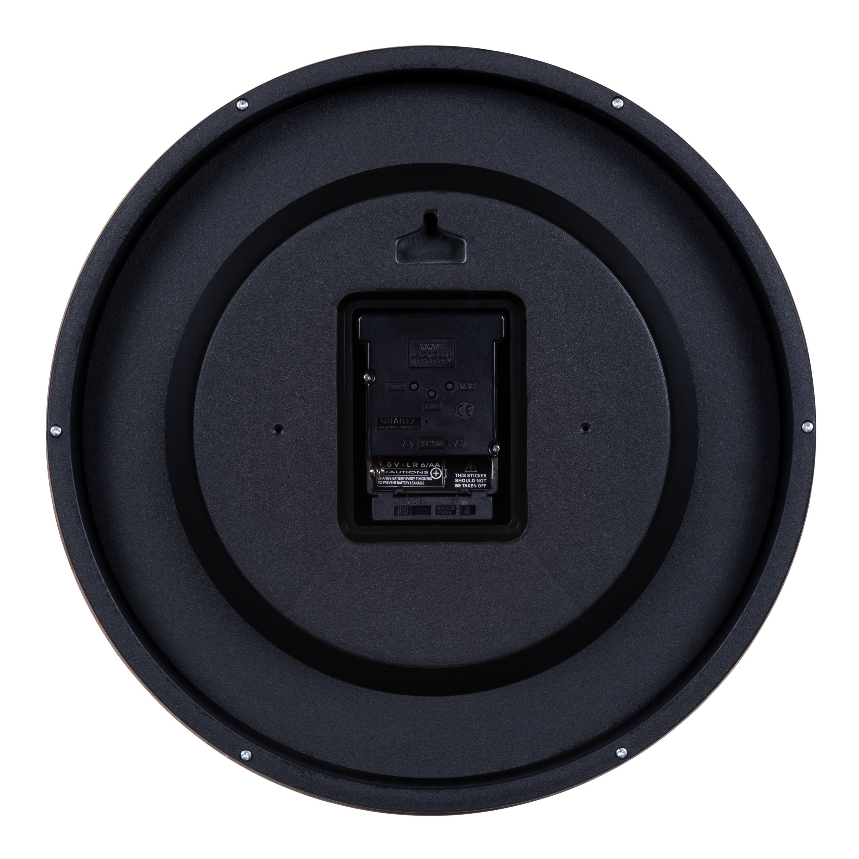 UUV TN - U.F 2 QUAILIE 1 LAVILRAIA F CLCs - d. I i | I - C

1.5V LR 0/0

LAUNCHER

AVF

1.5V LR 0/0

LAUNCHER

CE

WARNING: DO NOT REMOVE COVER

1.5V LR 0/0

LAUNCHER