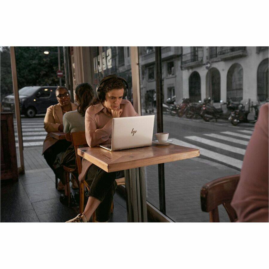 Alt View 2. HP - HP EliteBook 6 G1i 14" Notebook - WUXGA - Intel Core Ultra 7 265U - vPro Technology - 32 GB - 512 GB PCIe NVMe SSD - Eng - Pike Silver Aluminum.