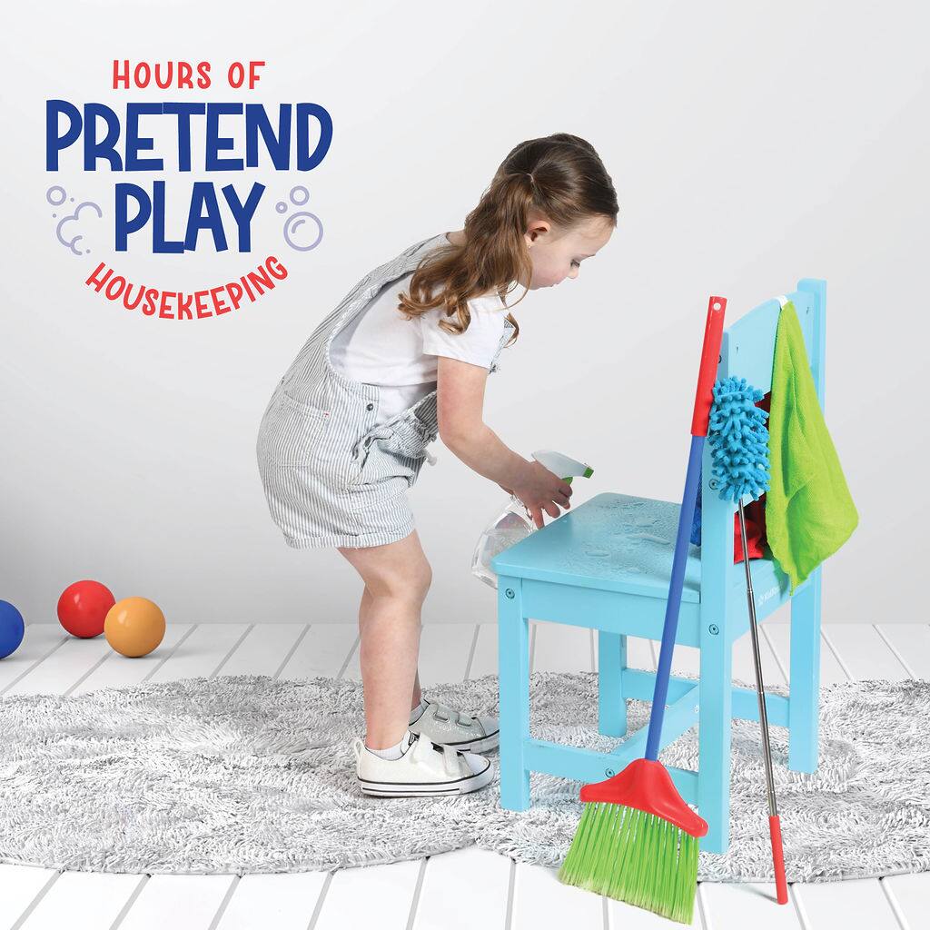 HOURS OF  
PRETEND PLAY  
HOUSEKEEPING