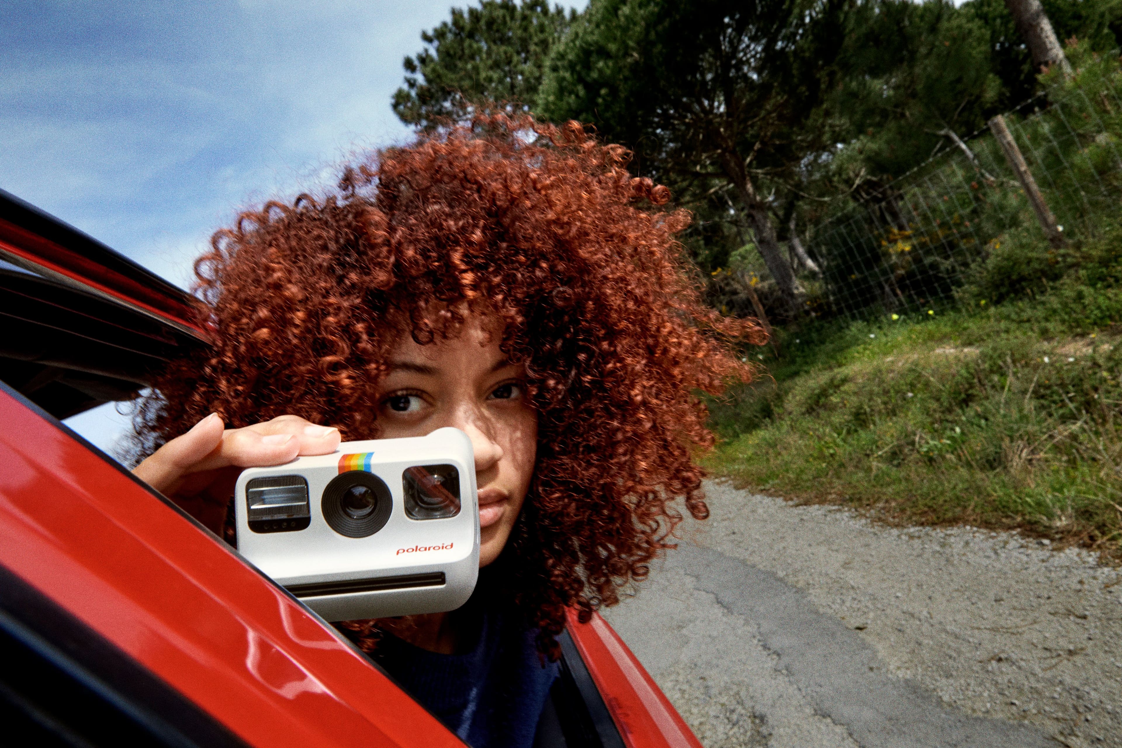 Left. Polaroid - Go Gen 2 Everything Box - White.