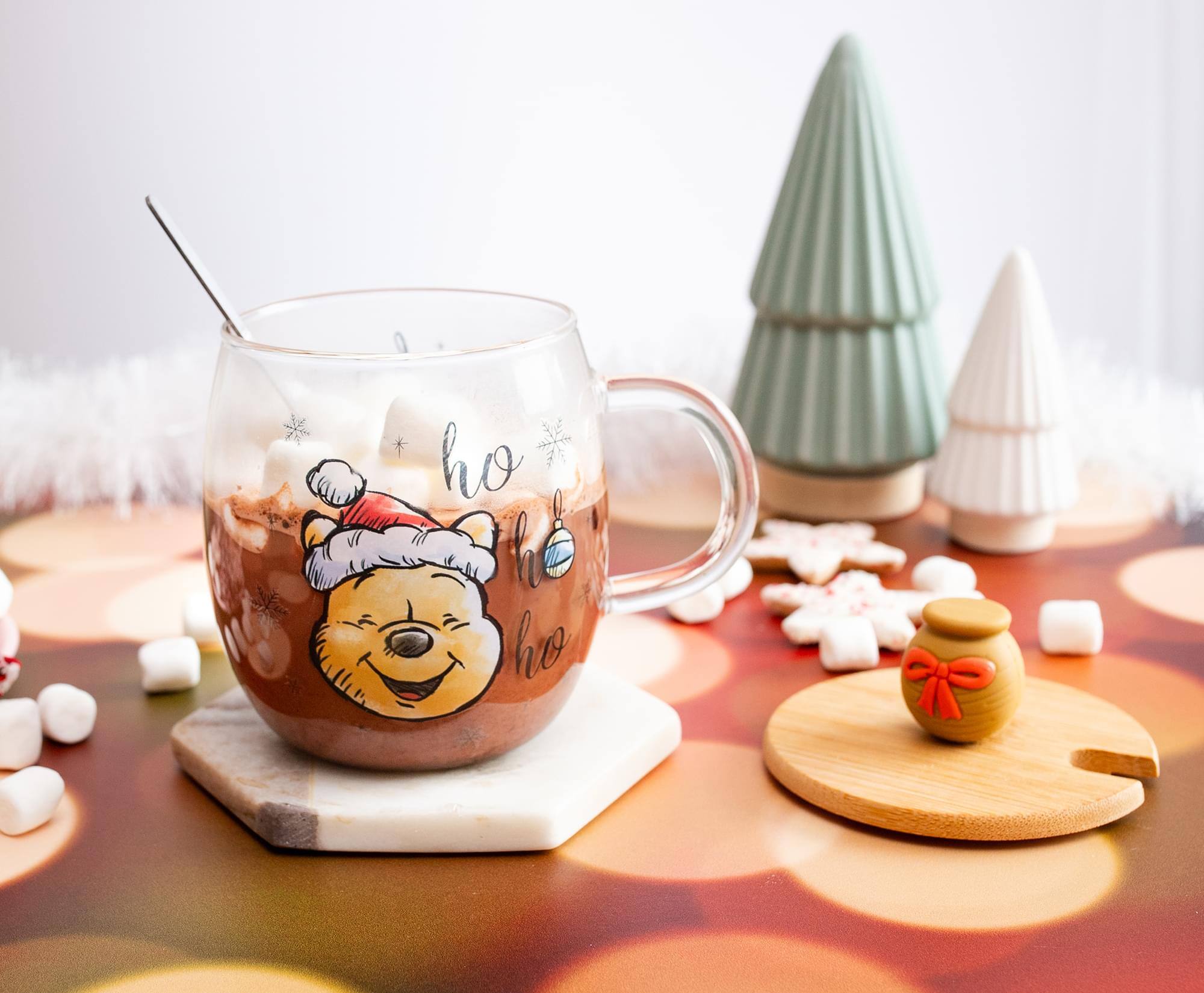 Alt View 5. Disney - Disney Winnie the Pooh Holiday 17-Ounce Glass Coffee Mug With Lid and Spoon - Clear.