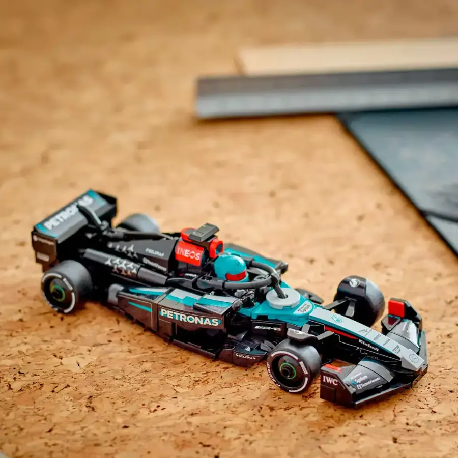 PETRONAS INEOS F1 TEAM IWC Kinetic Hewlett-Packard Enterprise Seiko