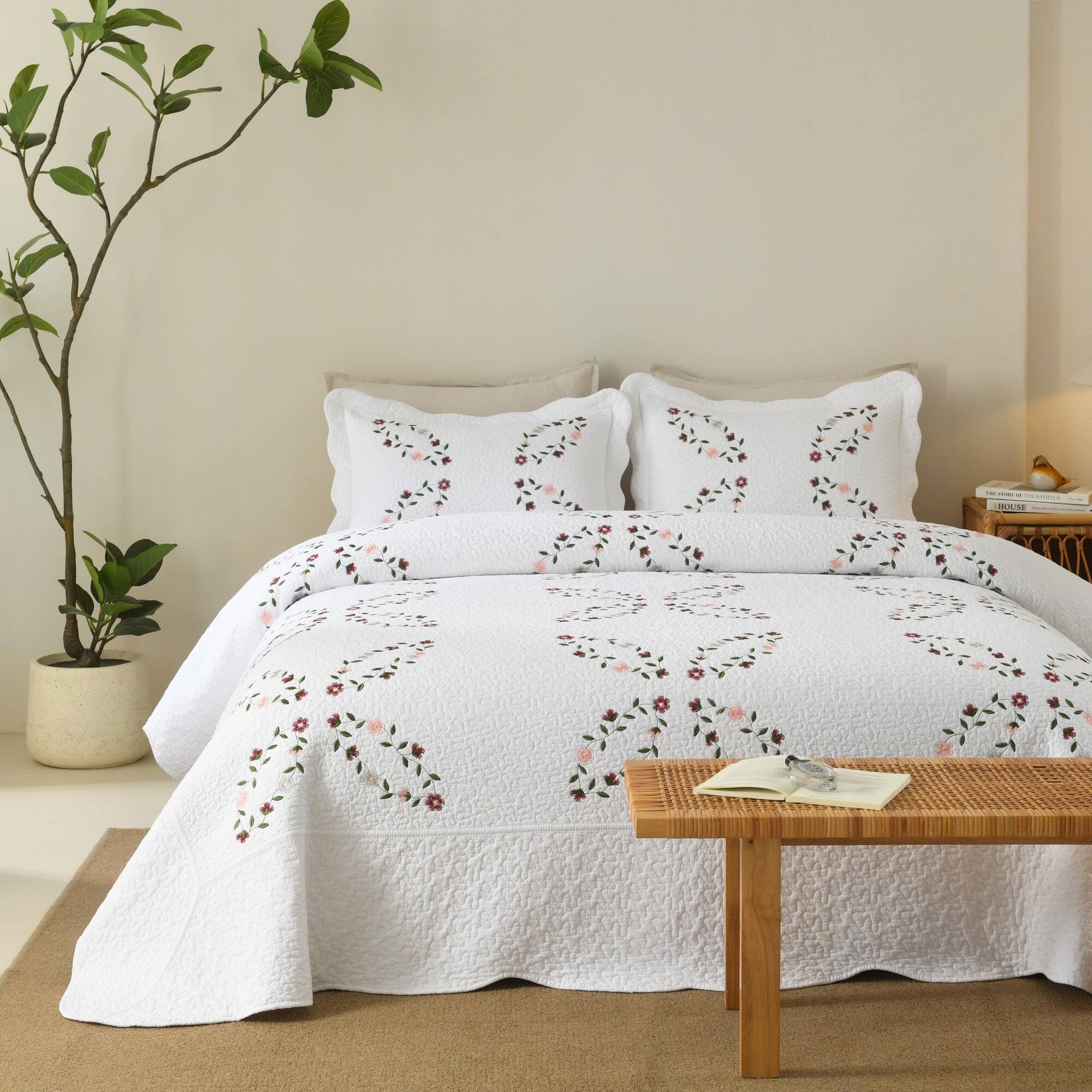 Alt View 1. MarCielo - MarCielo 3 Piece 100% Cotton Floral Vine Embroidered Cottage Quilt Bedspread Set - White.
