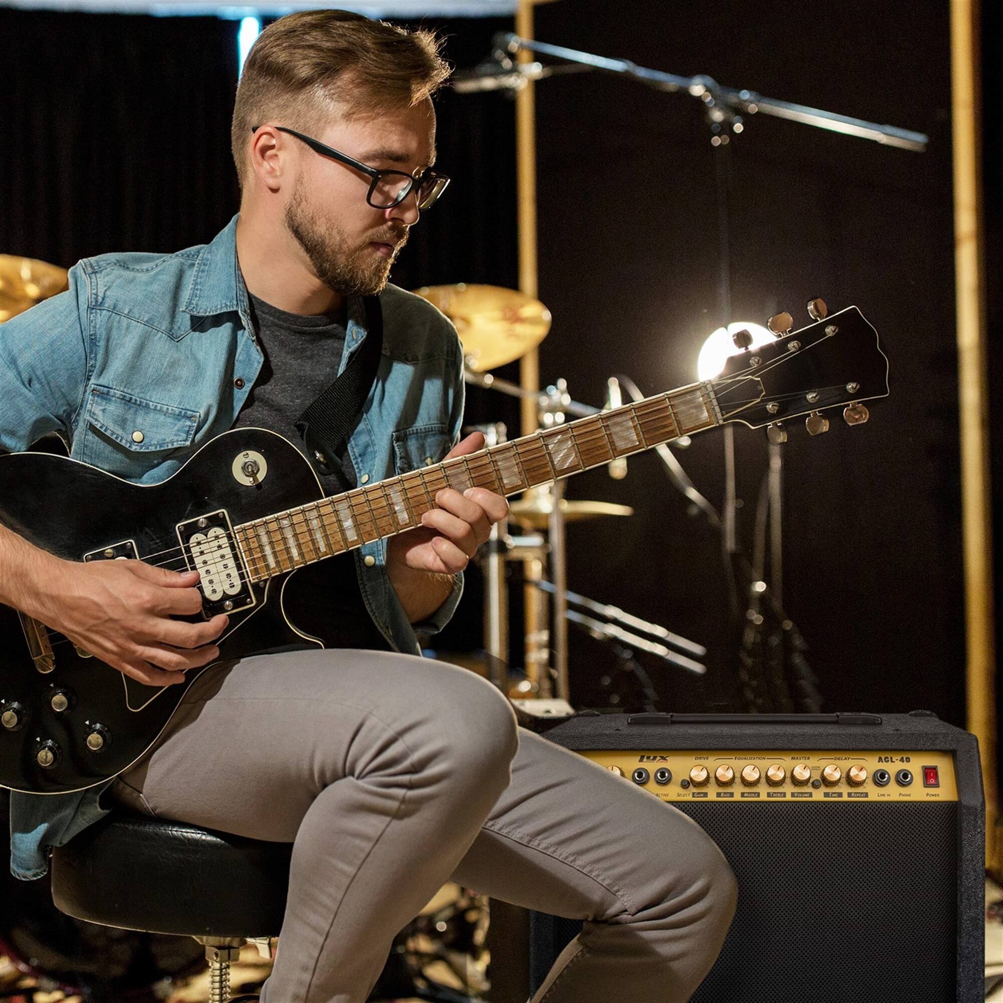 POO - : AGL-4  I  . F :