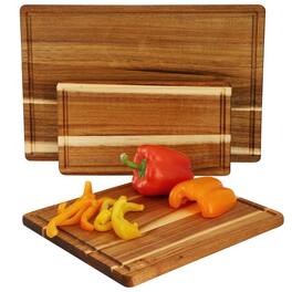 MegaChef - 3 Piece 7 Inch, 10 Inch, and 17 Inch Acacia Wood Cutting Board Set with Juice Grooves - Brown