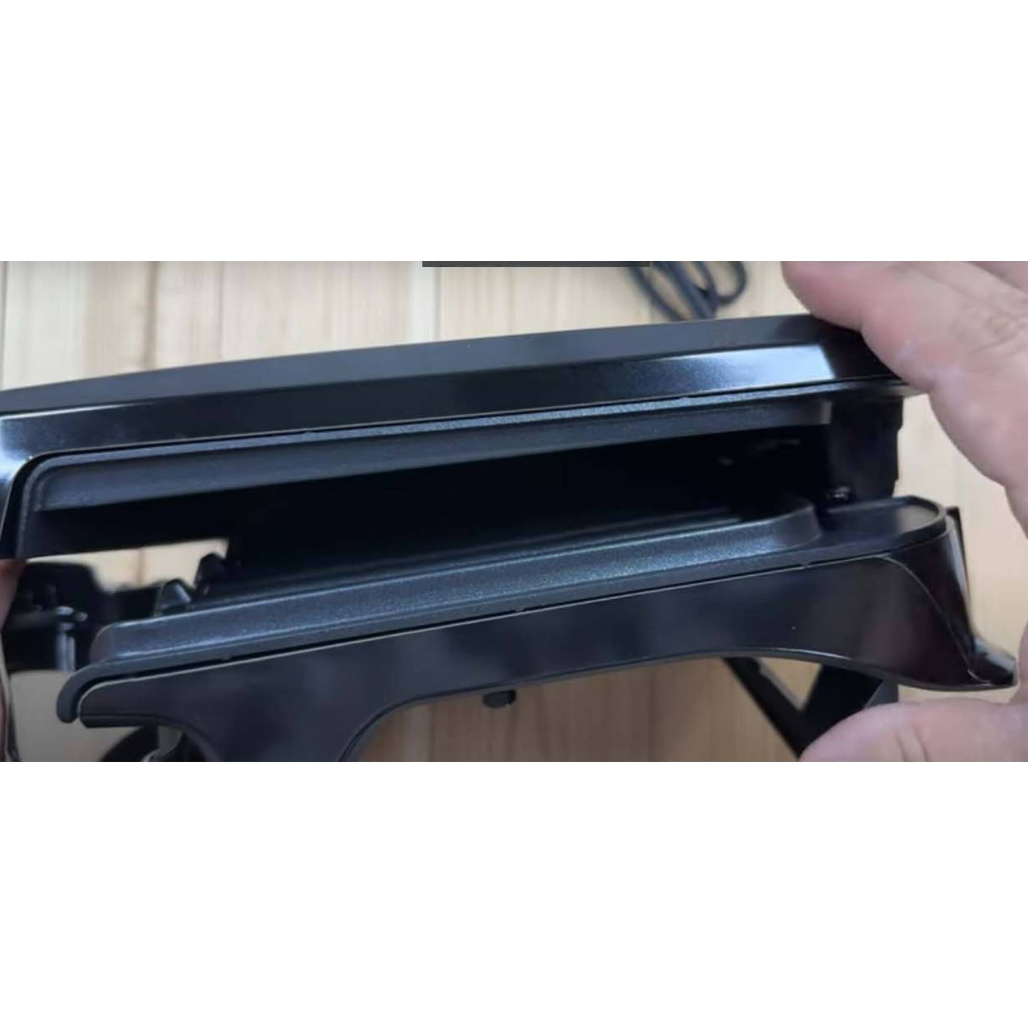 Angle. George Foreman - Classic Plate Electric Indoor Grill and Panini Press - Black.