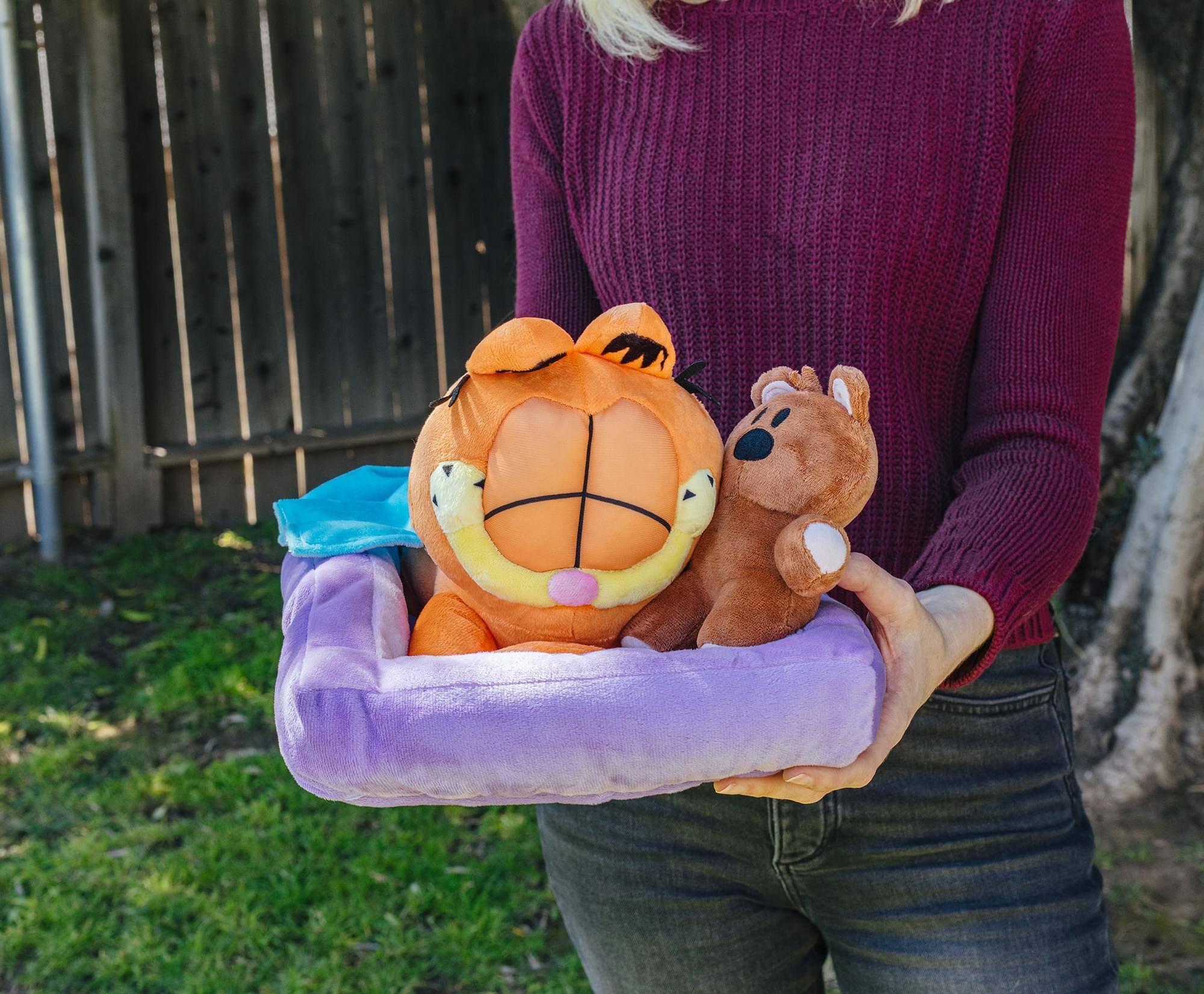 Alt View 3. Nickelodeon - Garfield Sleeping With Pookie 7-Inch Collector Plush - Multi-Colored.