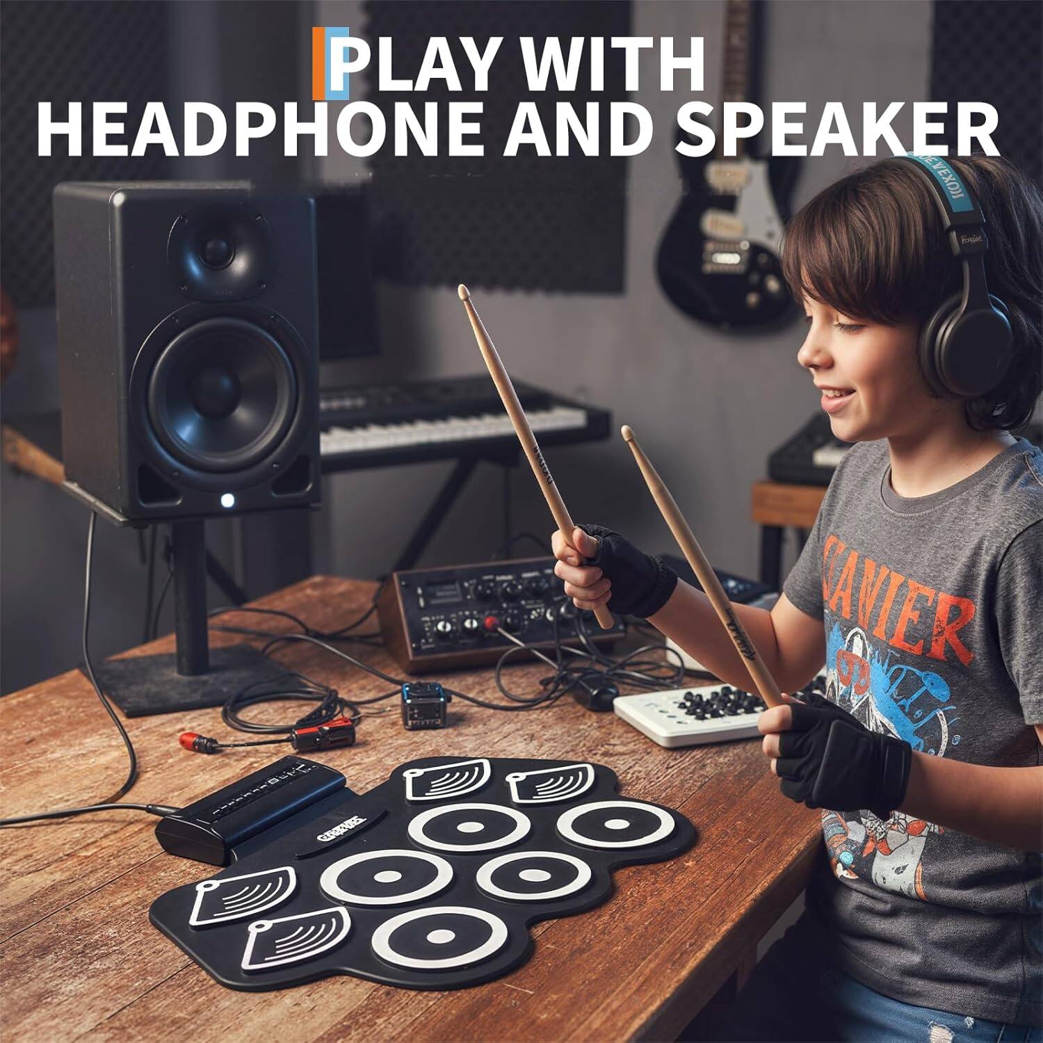 PLAY WITH HEADPHONE AND SPEAKER