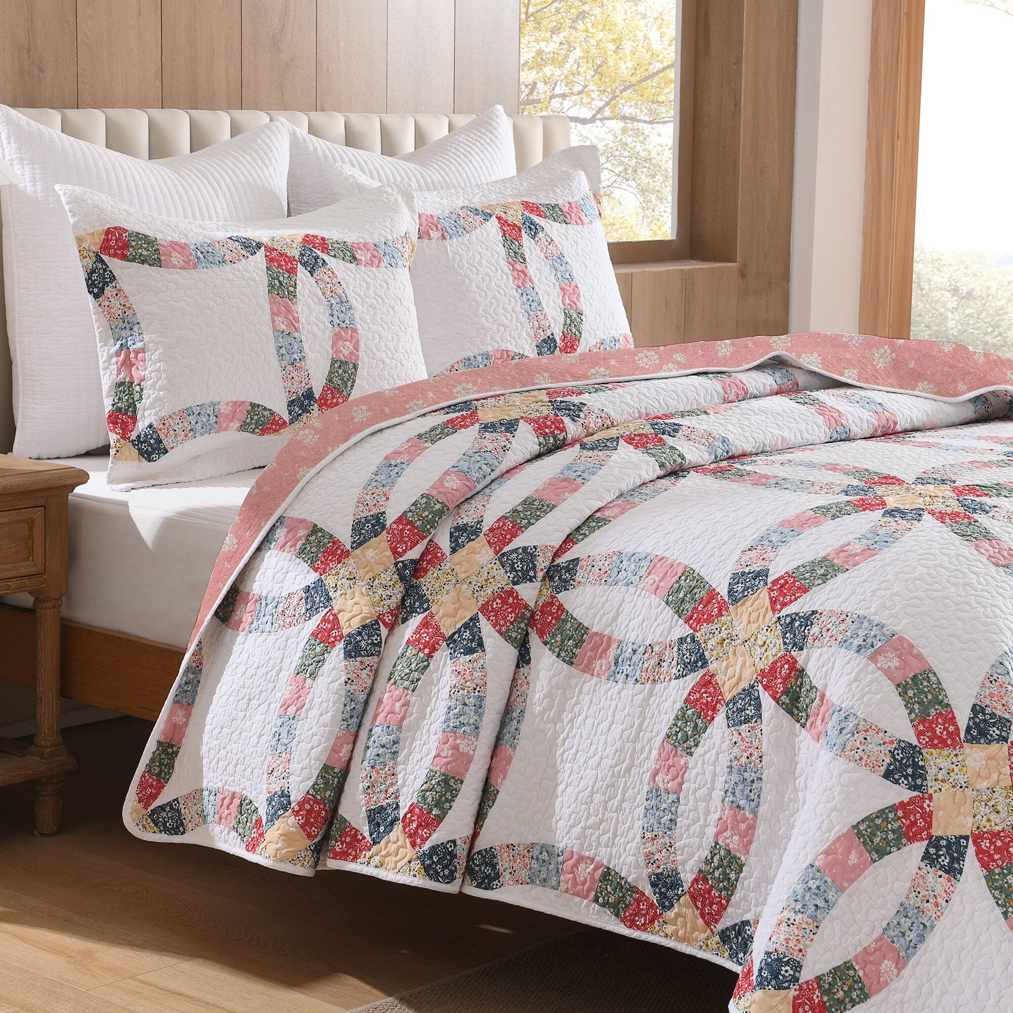 Angle. MarCielo - MarCielo 3 Pcs 100% Cotton Double-Ring Patchwork Quilt Bedspread Set - Multicolored.
