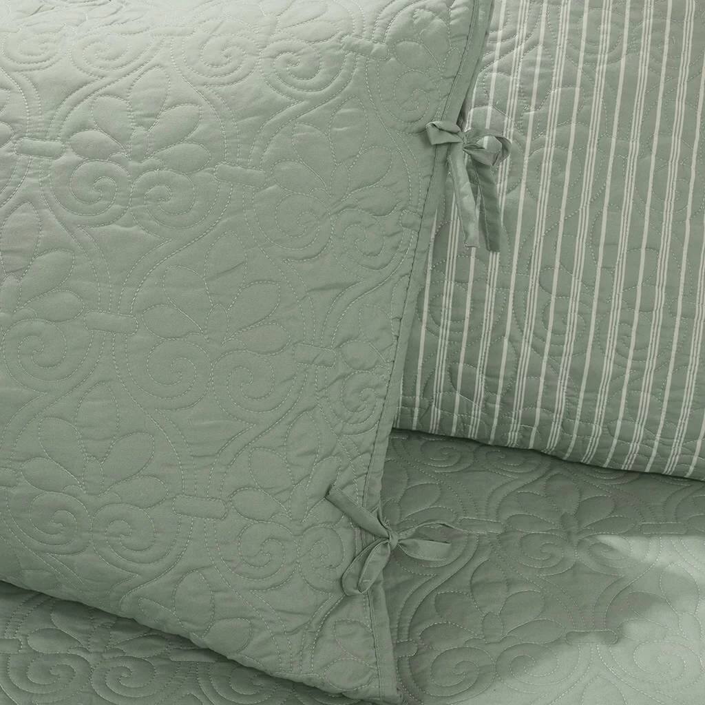 Left. Hivvago - 6-Piece Country Cottage Quilted Seafoam Green Reversible Daybed Cover Set - Green.