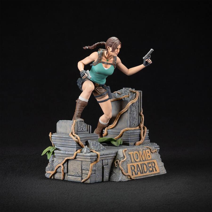 Tomb Raider - PVC Statue Lara Croft Survivor Era 33cm