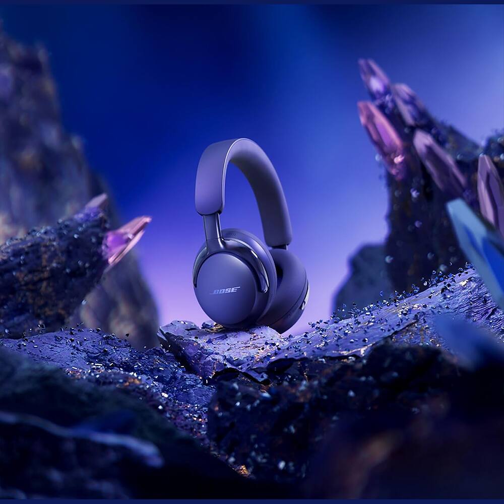 Alt View 7. Bose - QuietComfort Ultra Headphones 2nd Gen Over-Ear Wireless Power Bundle - Midnight Violet.