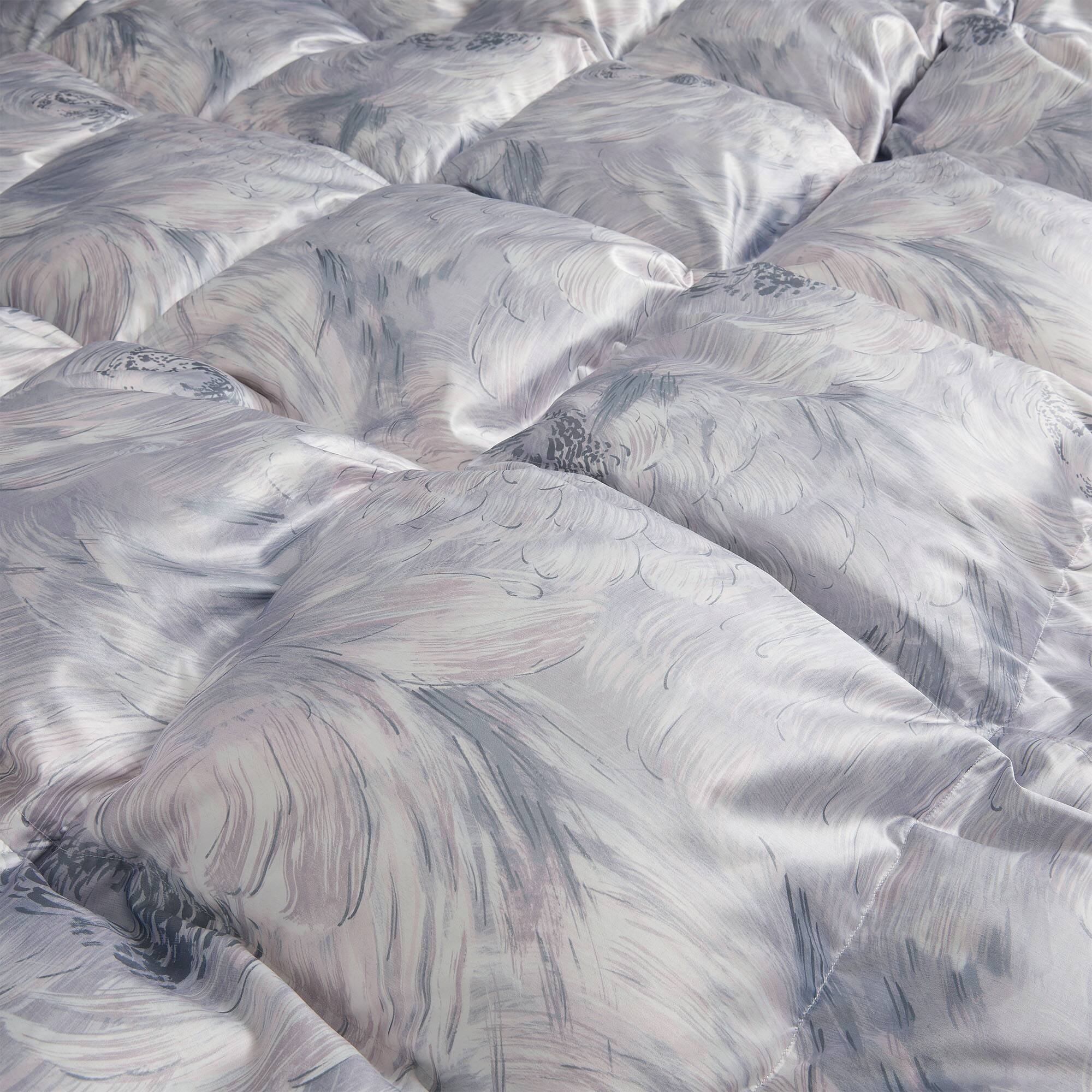Alt View 2. Puredown - Puredown Luxurious Silk Cover 93% White Goose Down Comforter Duvet Insert, Cloud Whirl, Full/Queen - Cloud Whirl.