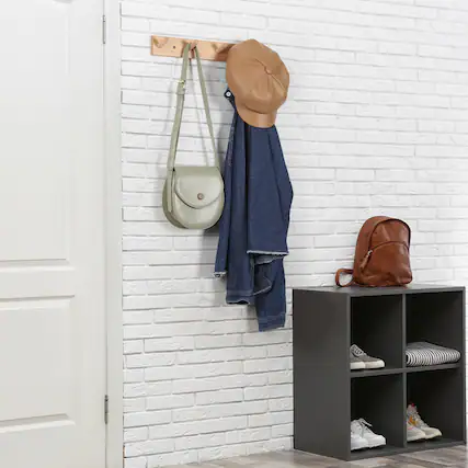 Front. Oumilen - Natural Wood Wall Coat Rack with 4 Hooks – Light Wood Entryway Hanger for Hats, Bags, Umbrellas - Natural.