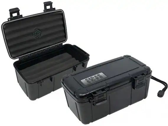 Front. Prestige - 15 Cigar Safe Travel Humidor - Black Plastic Finish.