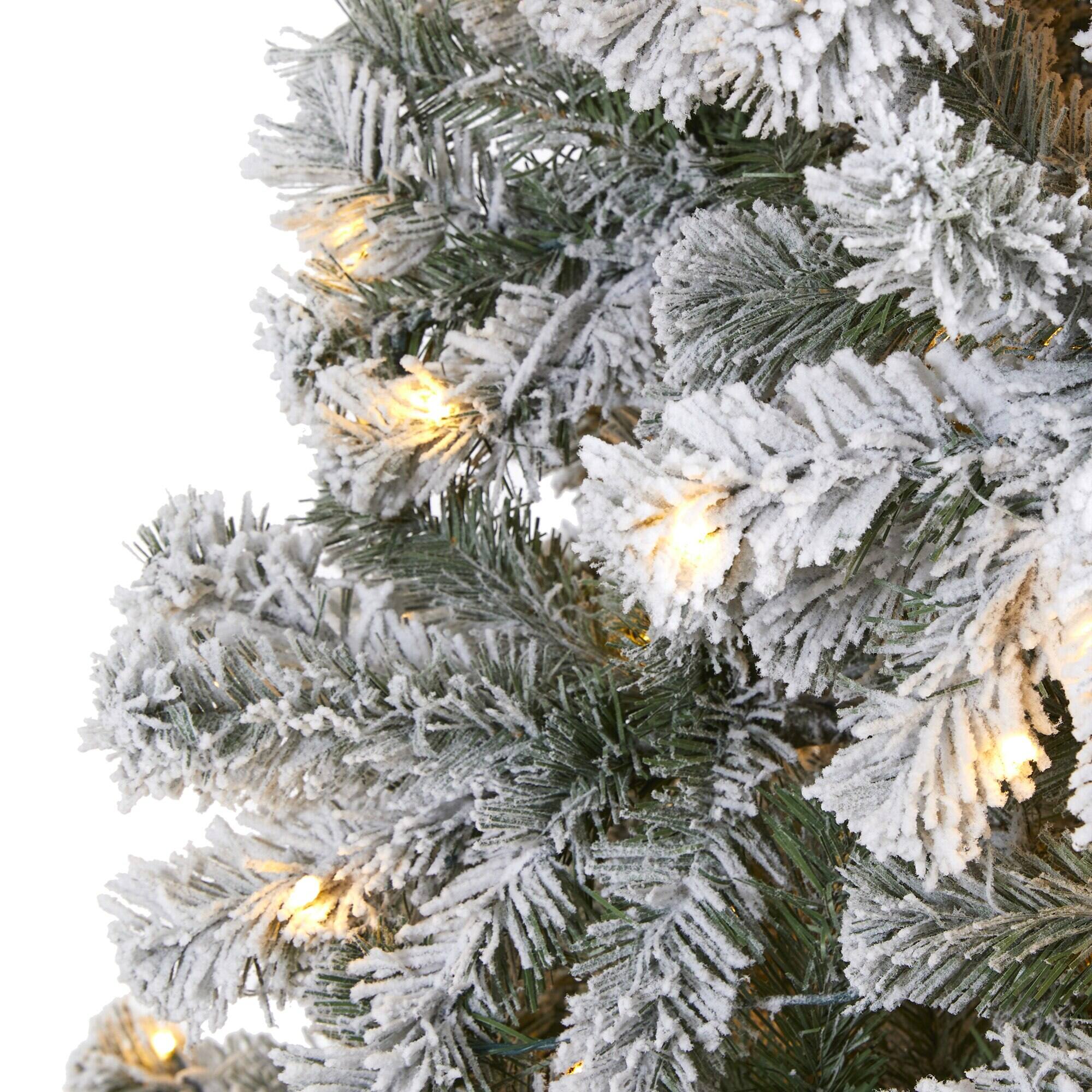 Back. BreeBe - 8' Flocked Fir Christmas Tree w/500 LED Lights and 1000 Tips - Green.