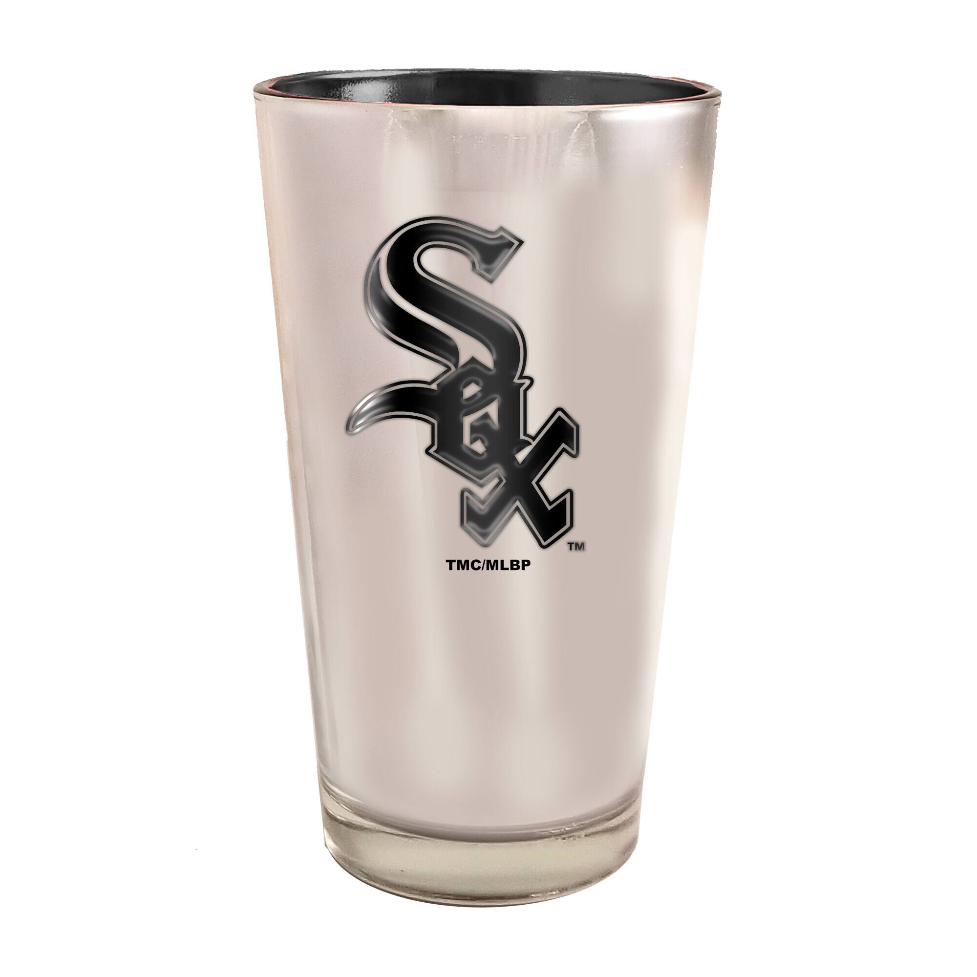 Front. The Memory Company - Chicago White Sox 16oz. Electroplated Pint Glass - Multicolor.