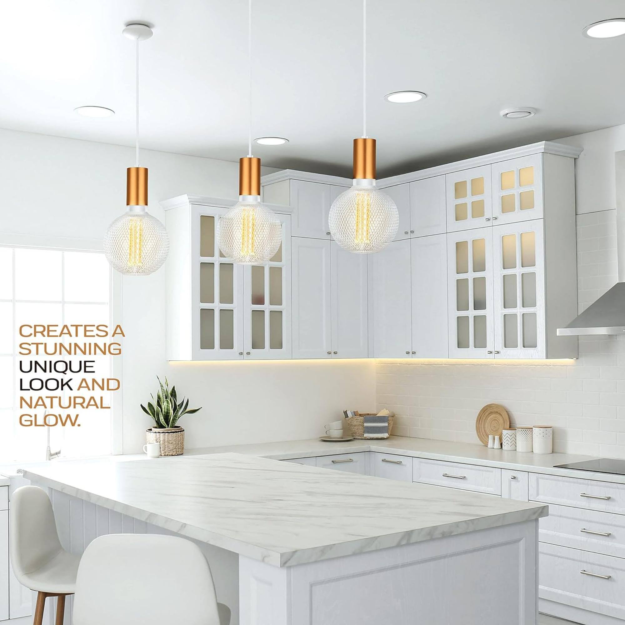 CREATES A STUNNING LOOK AND NATURAL GLOW.