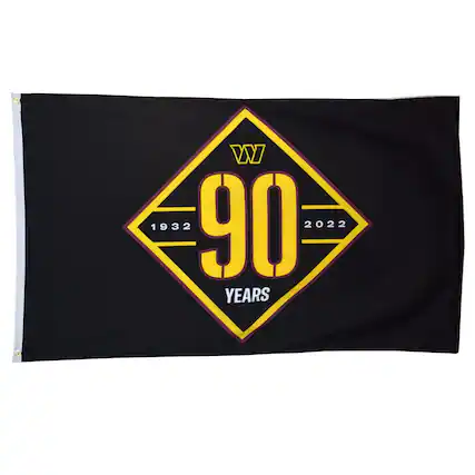 W 1932 90 2022 YEARS