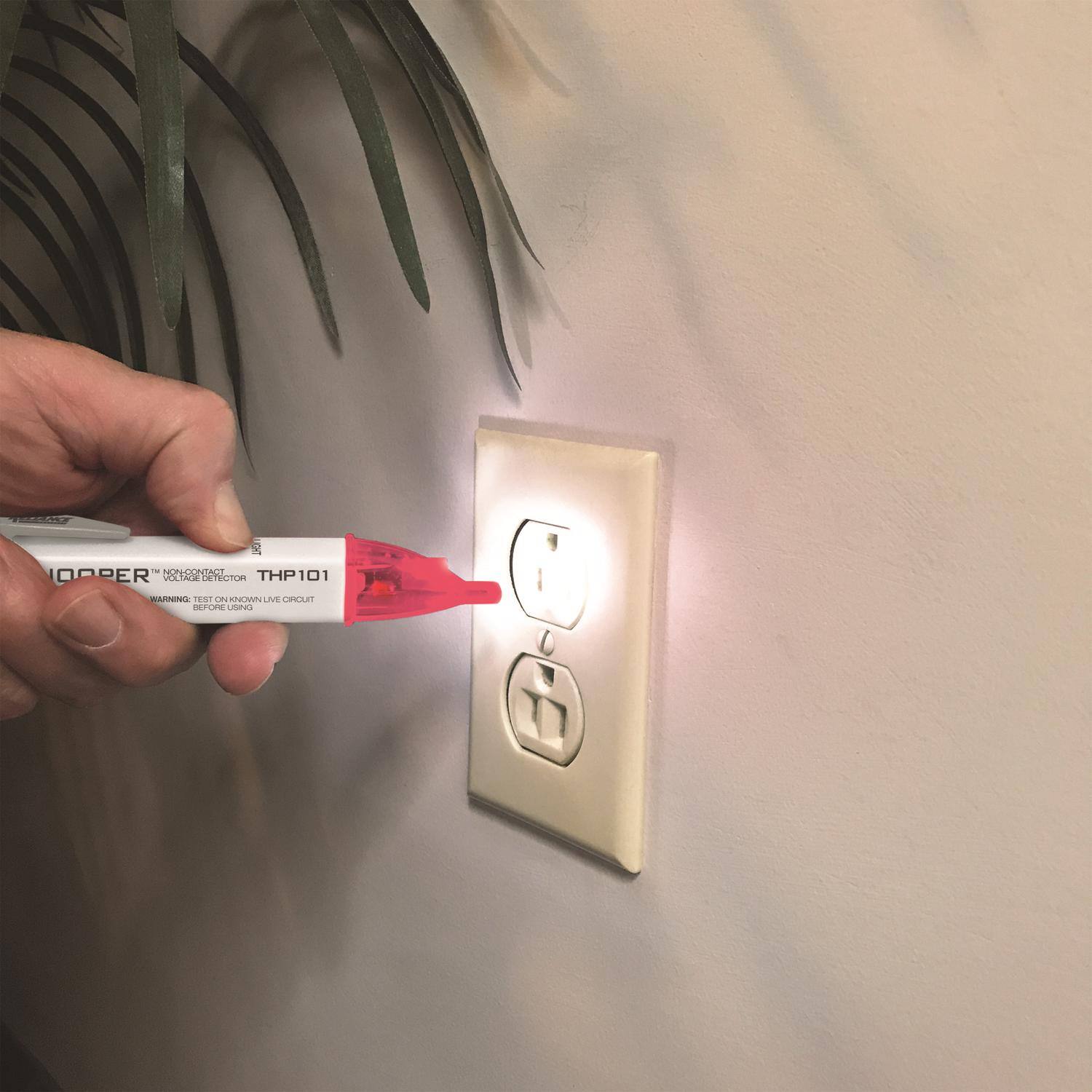 GHT 1 NON-CONTACT OPER VOLTAGE DETECTOR THP101  
WARNING: TEST ON KNOWN LIVE CIRCUIT BEFORE USING