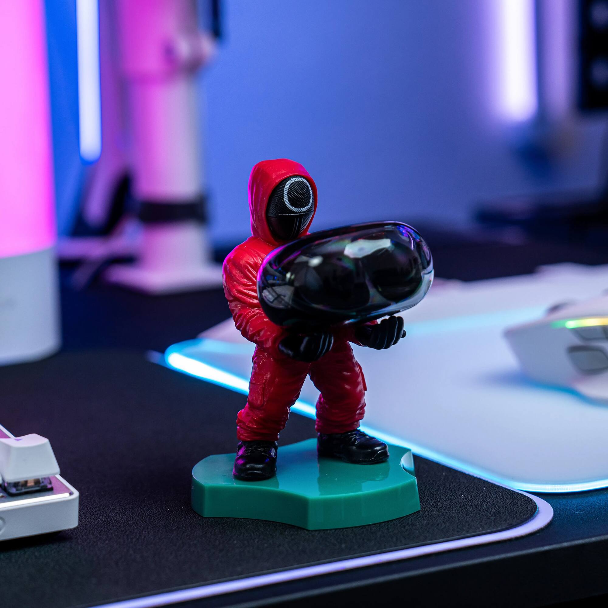 Alt View 11. Cable Guys by Exquisite Gaming - Cable Guys: Squid Games - Circle Guard Earbud & Phone Holder.