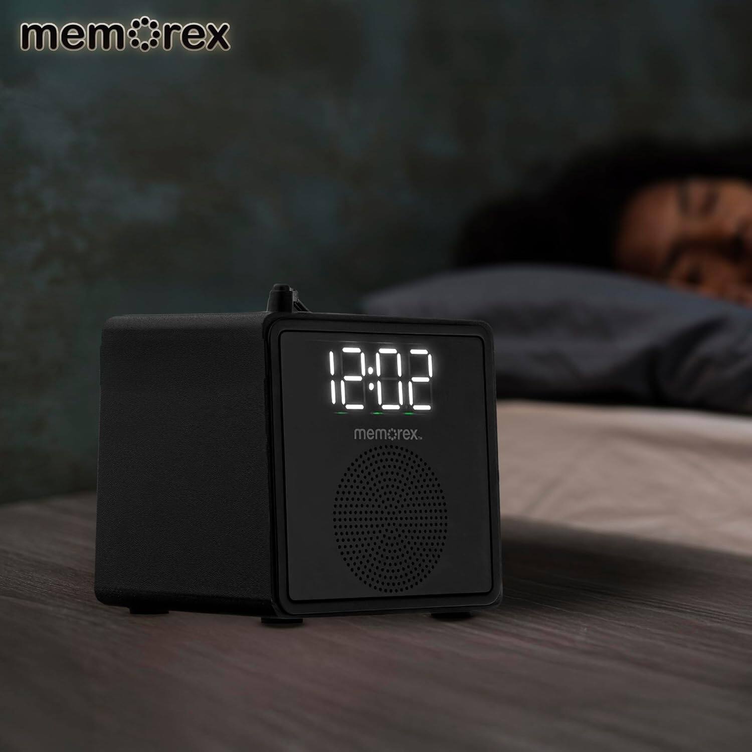 The text on the image is "mem:rex". The corrected and grouped text from the given text is:

"mem:rex"