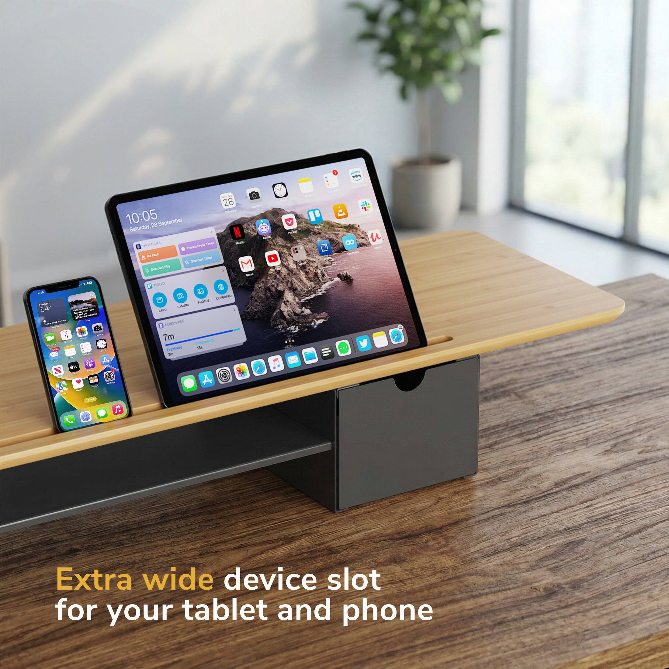 - - - PC - D 2B - 10:05 28 September Saturday - - - - - - M a - S a - E - - - - " 8 u i - a - 4 T A ! -- 1 i 7m t T c - C i Extra wide device slot for your tablet and phone