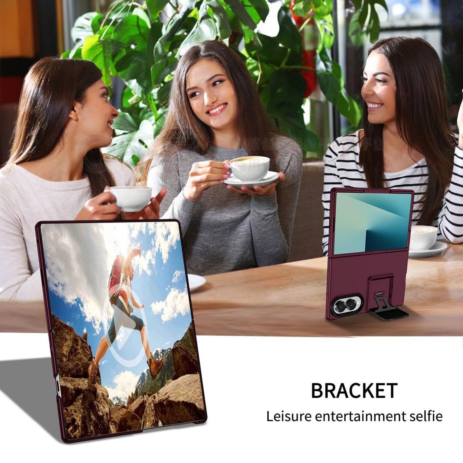 BRACKET  
Leisure entertainment selfie