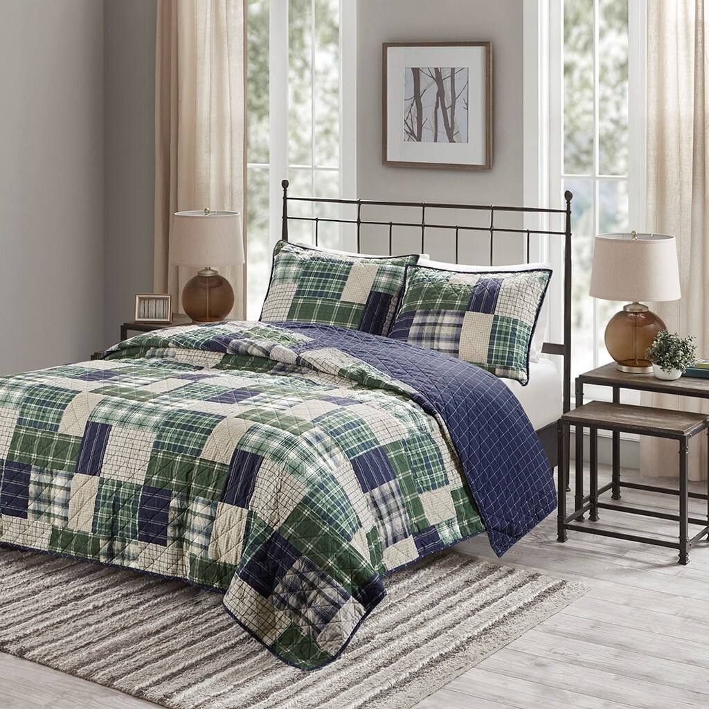 Alt View 1. Gracie Mills - Gracie Mills Otha 3 Peice Plaid Reversible Quilt Set - Green / Navy.