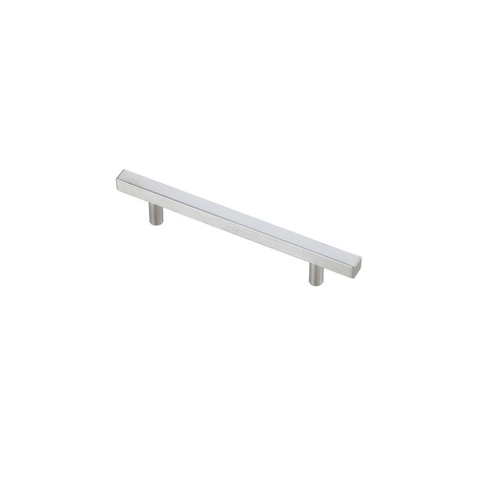 Left. Elegant Decor - Dior 5" Center to Center Brushed Nickel Bar Pull Multipack (set of 10) - Brushed Nickel.