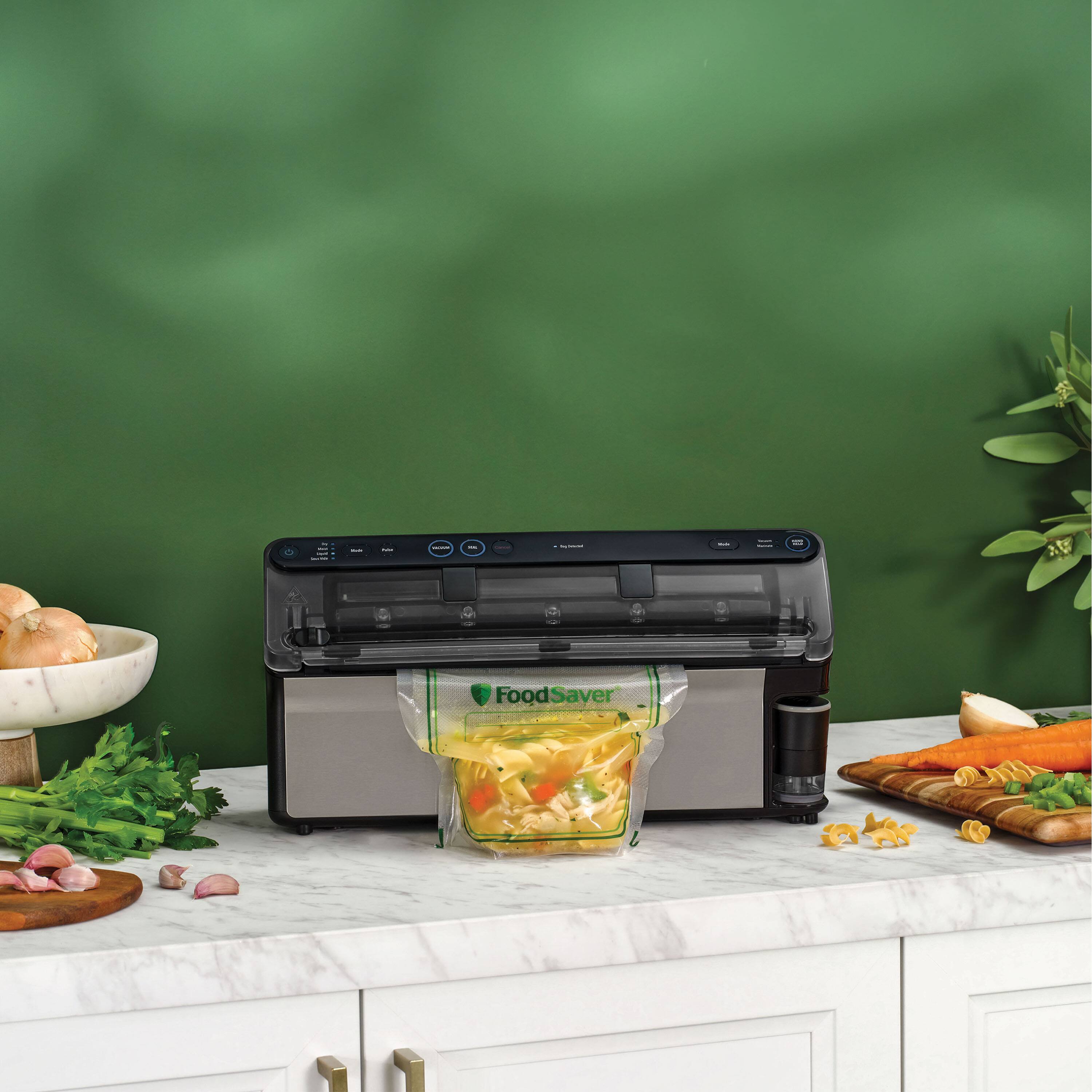 Alt View 1. FoodSaver - Elite All-in-One Liquid+ - Black.