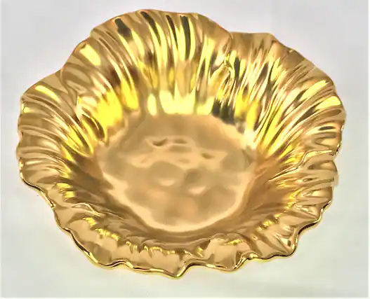 Front. Jiallo - Botanic Collection Titanium Porcelain Sunflower bowl 9" - Gold.