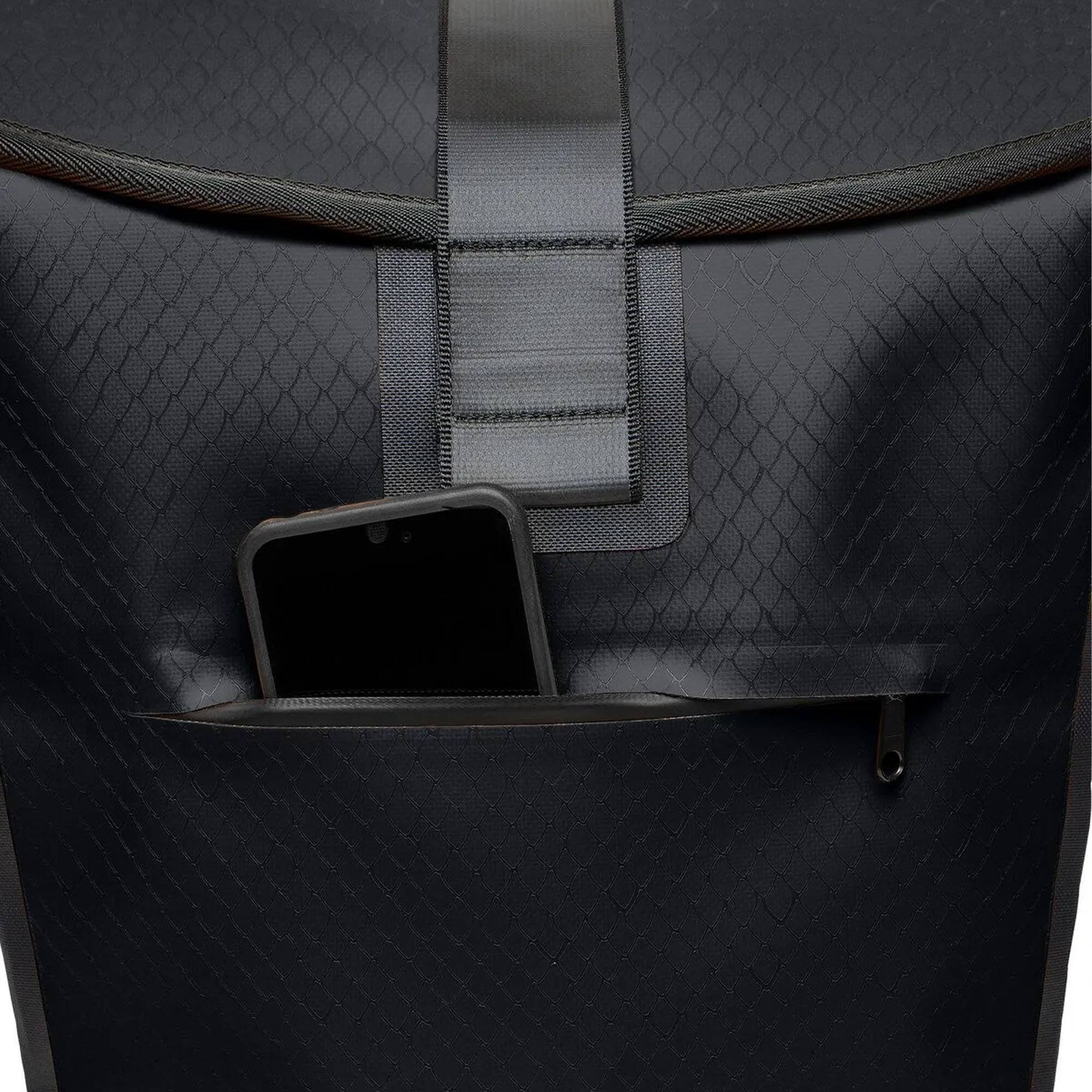 Alt View 5. VAUDE - Vaude Clubride Aqua 25 Waterproof Daypack - Black - Black.