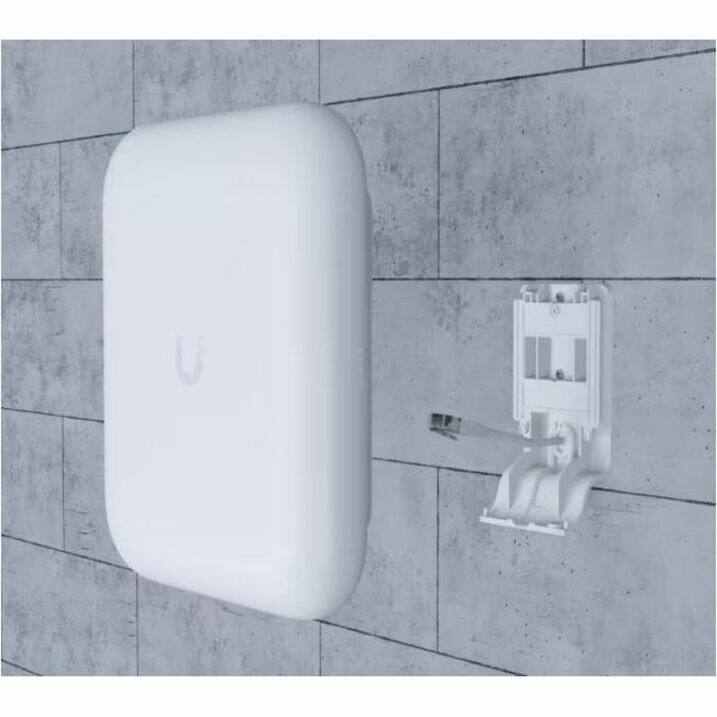 Alt View 3. Ubiquiti - Ubiquiti U7 Dual Band Wi-Fi 7 IEEE 802.11 a/b/g/n/ac/ax/be 4.30 Gbit/s Wireless Access Point - Outdoor - 2.40 GHz, 5 GHz - Black.