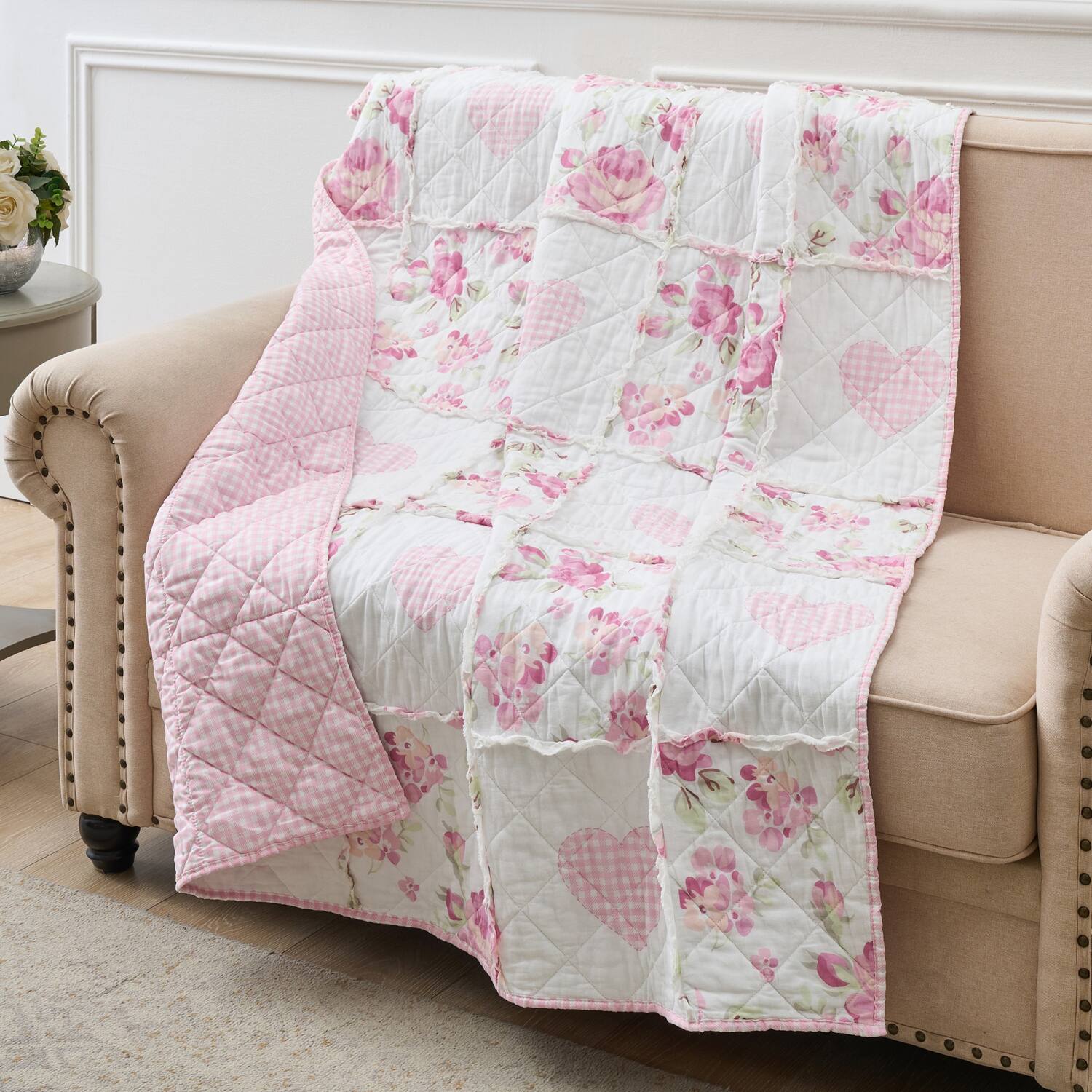 Back. Greenland Home Fashions - Greenland Home Fashions 100% Cotton Face 100% Microfiber Back Veronica's Hearts Accessory Throw Pink - Pink.