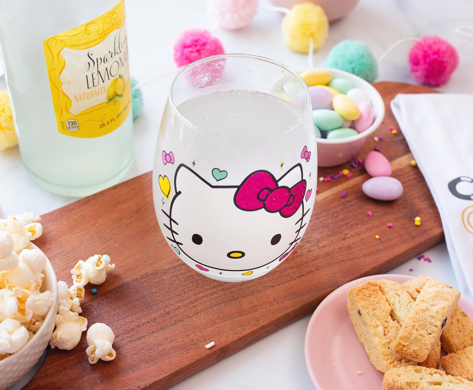 Sparkling LEMON NATURALLY  
130 CAL  
25.4 FL OZ