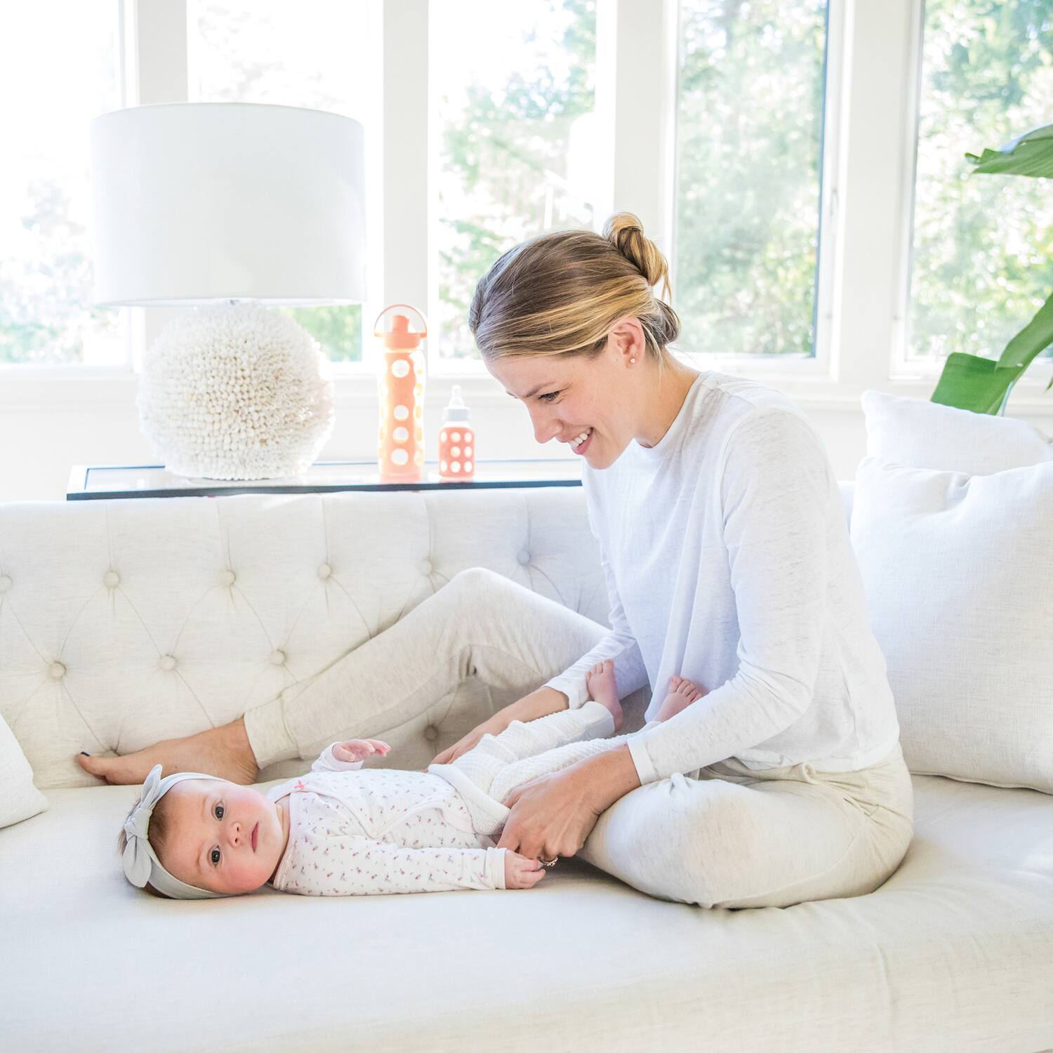 Left. Lifefactory - Lifefactory Lg4321mca4 22-oz. Glass Water Bottle With Active Flip Cap And Protective Silicone Sleeve (cantaloupe) - orange.