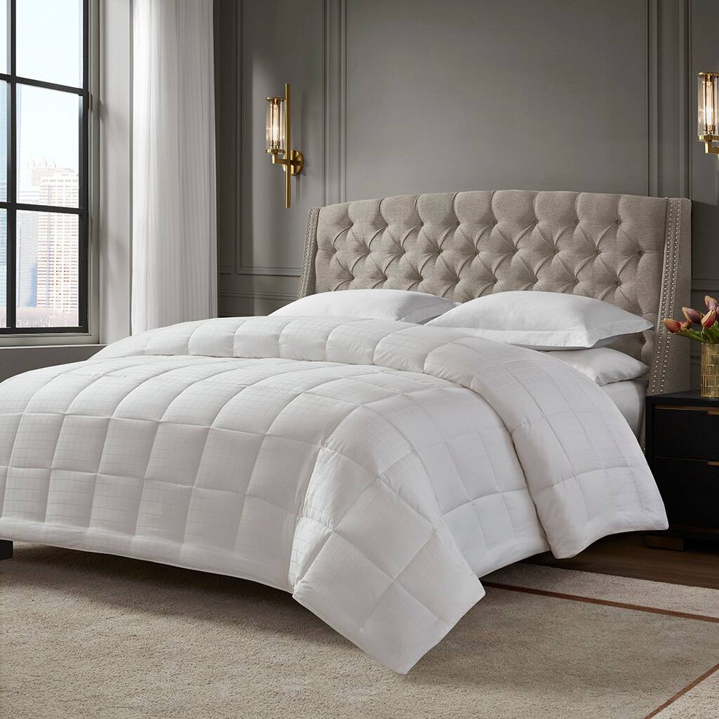 Alt View 1. Gracie Mills - Gracie Mills Aurelia Cotton Luxury Blanket - White.