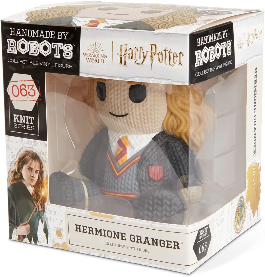 HANDMADE BY ROBOTS  
COLLECTIBLE VINYL FIGURE  

Harry Potter  
WIZARDING WORLD  

063  
KNIT SERIES  

HERMIONE GRANGER  
COLLECTIBLE VINYL FIGURE