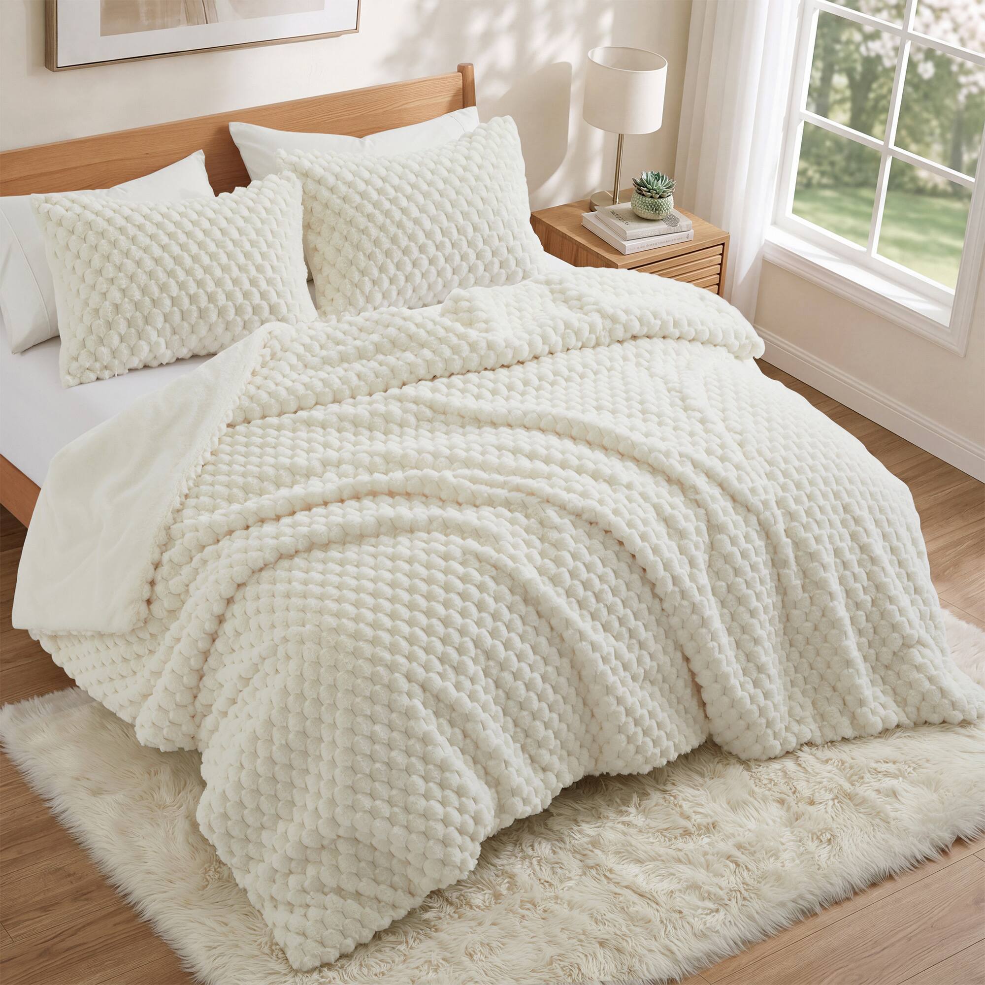 Angle. Peace Nest - Peace Nest Faux Rabbit Fur Comforter Set, Ultra Soft Down Alternative Bedding Set, Cream, King - Cream.